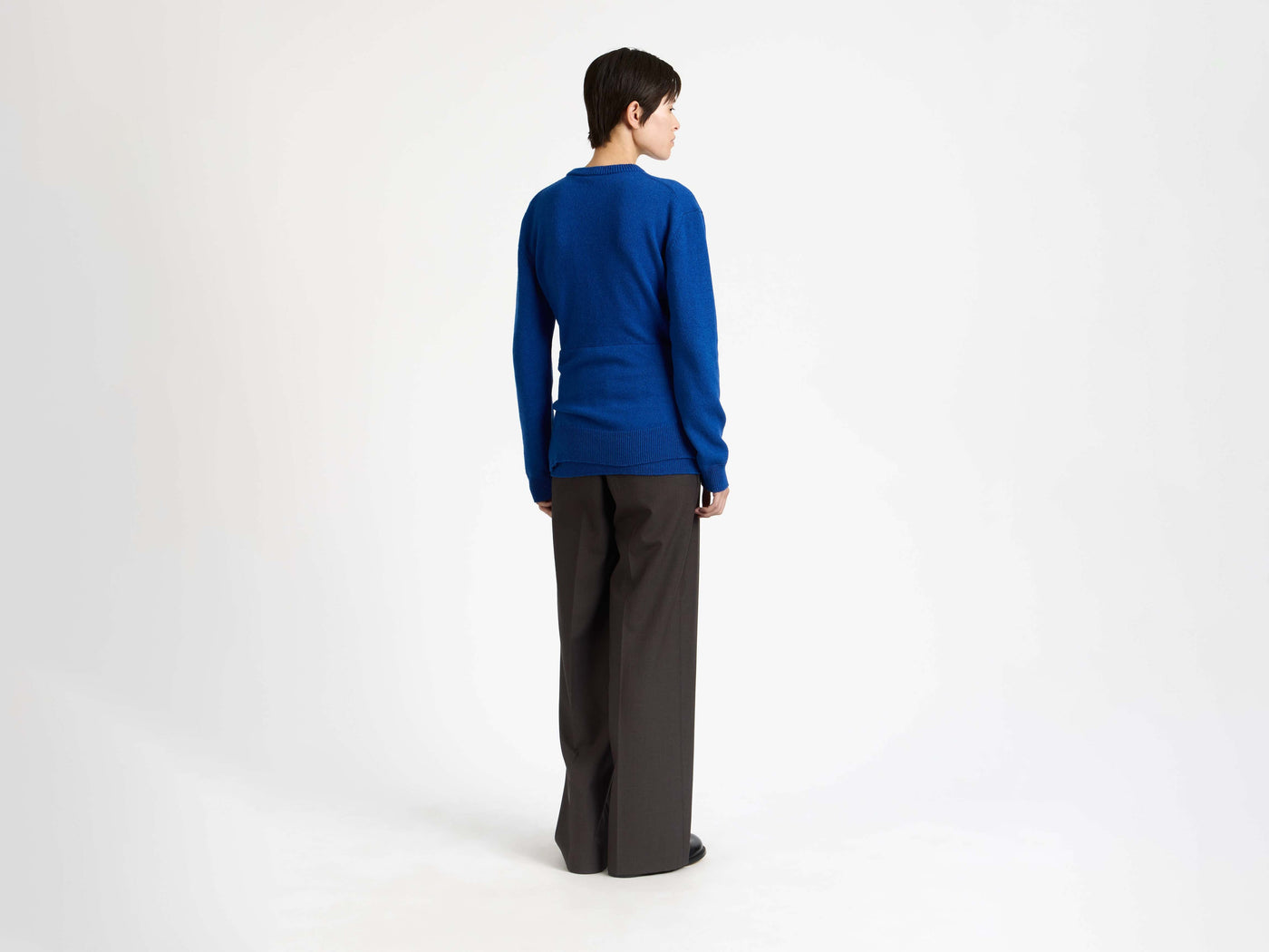 SLEEVE-TIE WAISTED JUMPER IN COBALT