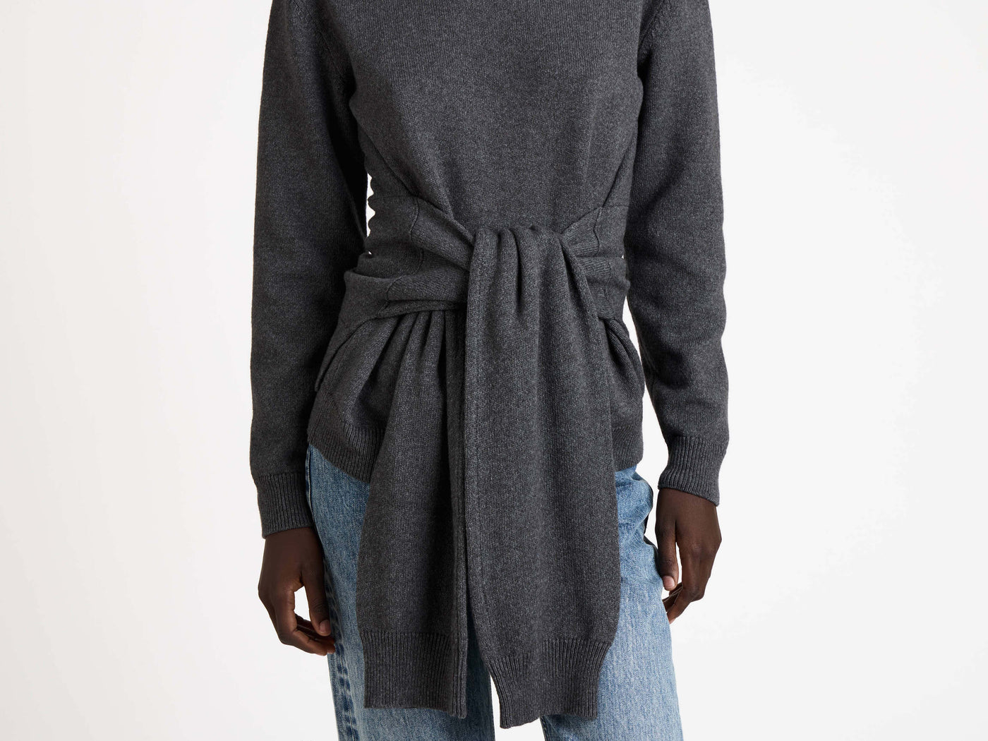 waist tie jumper charcoal melange Model Detail 4