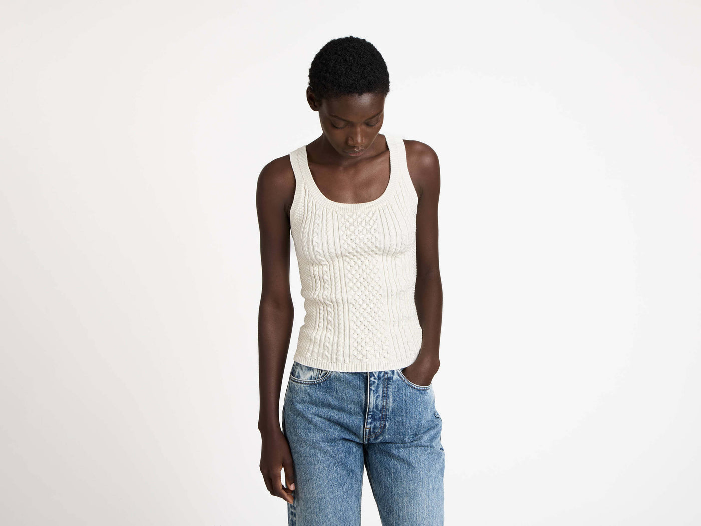 CABLE-KNIT TANK TOP IN WHITE