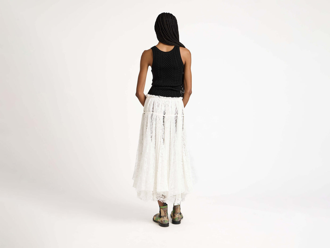 CABLE-KNIT TANK TOP IN BLACK