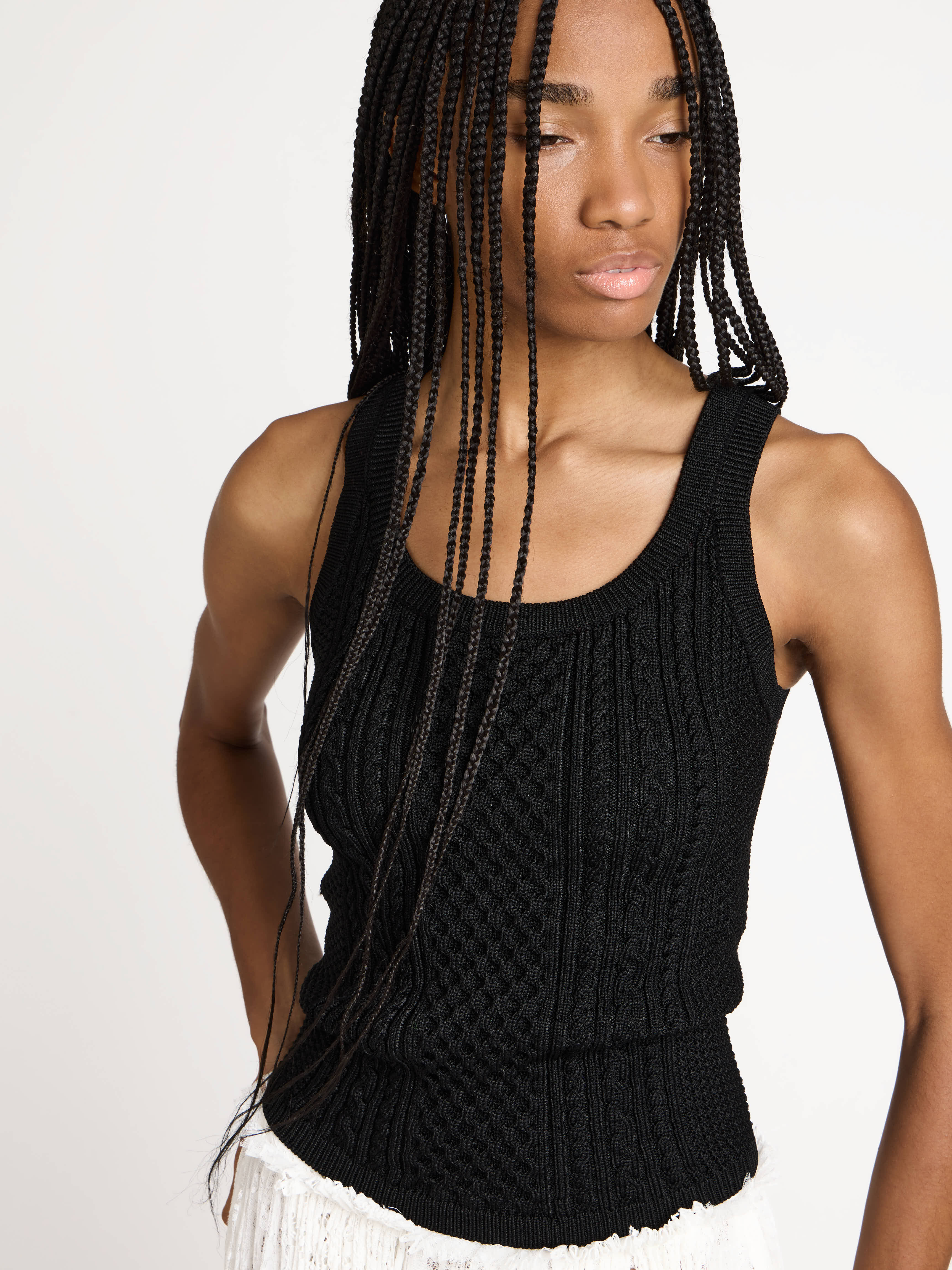 WOMENS CABLE-KNIT TANK TOP IN BLACK in BLACK KW1454YN0488999XXS