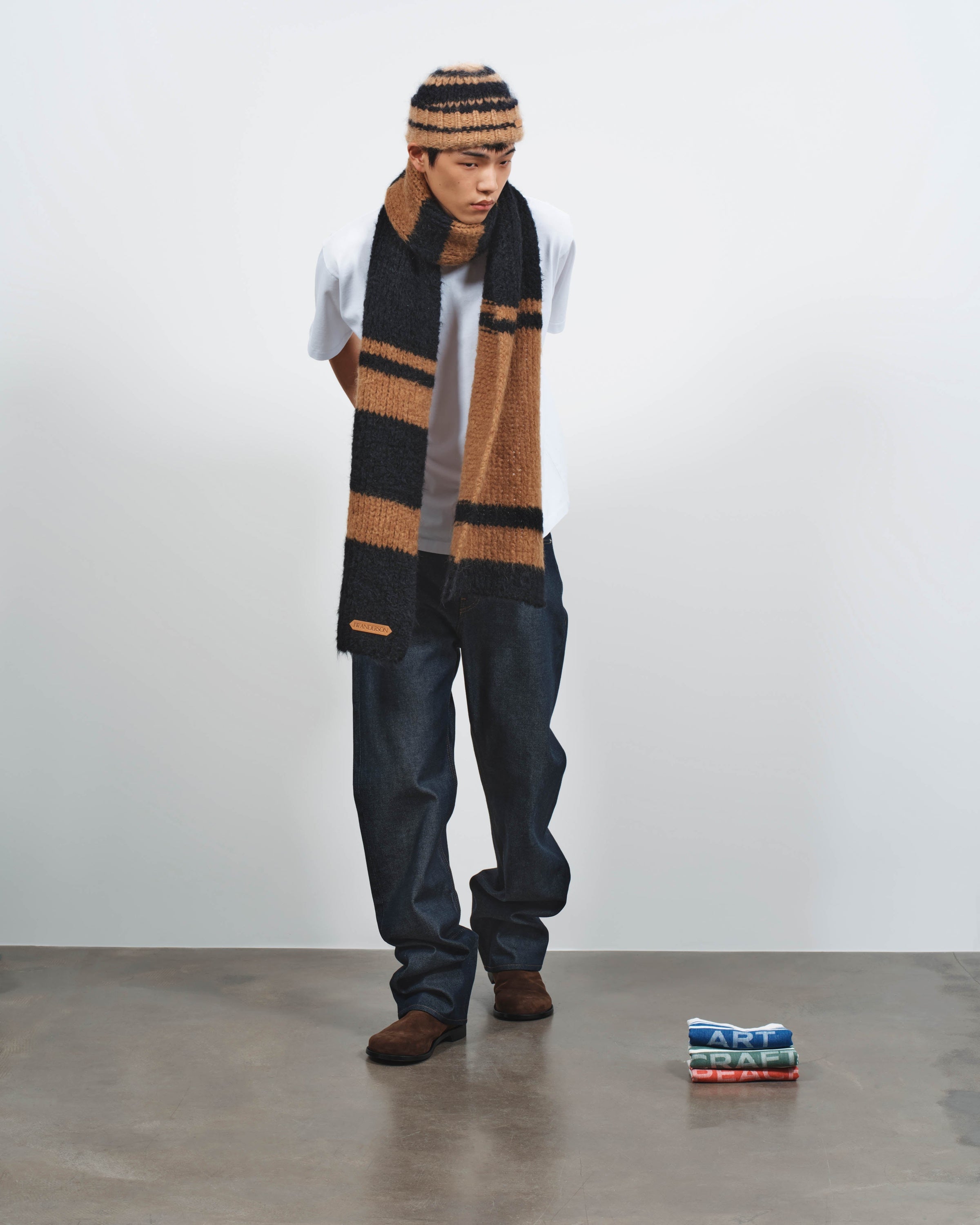 stripe scarf black Creative 5