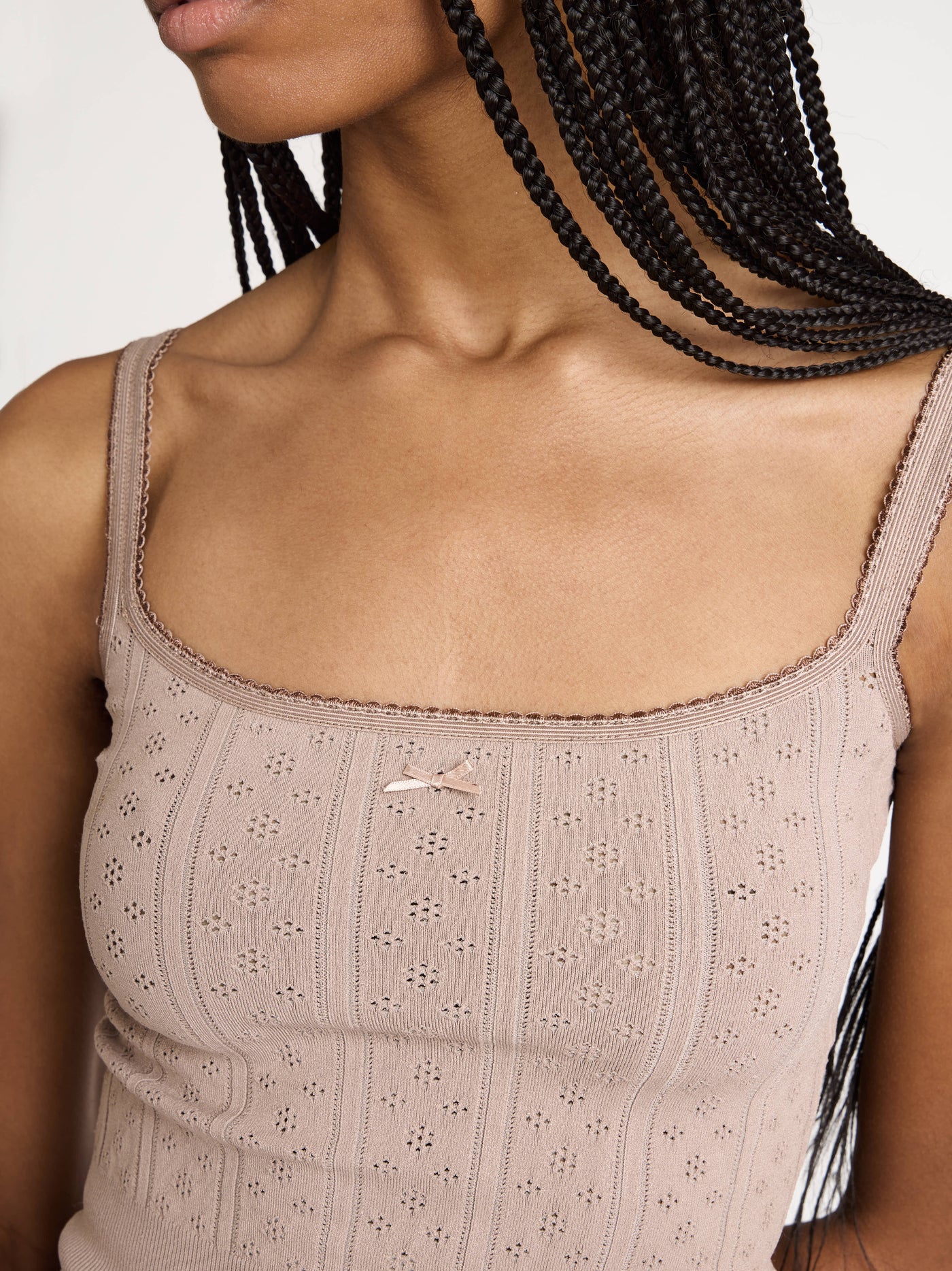 pointelle tank top taupe Model Detail 7