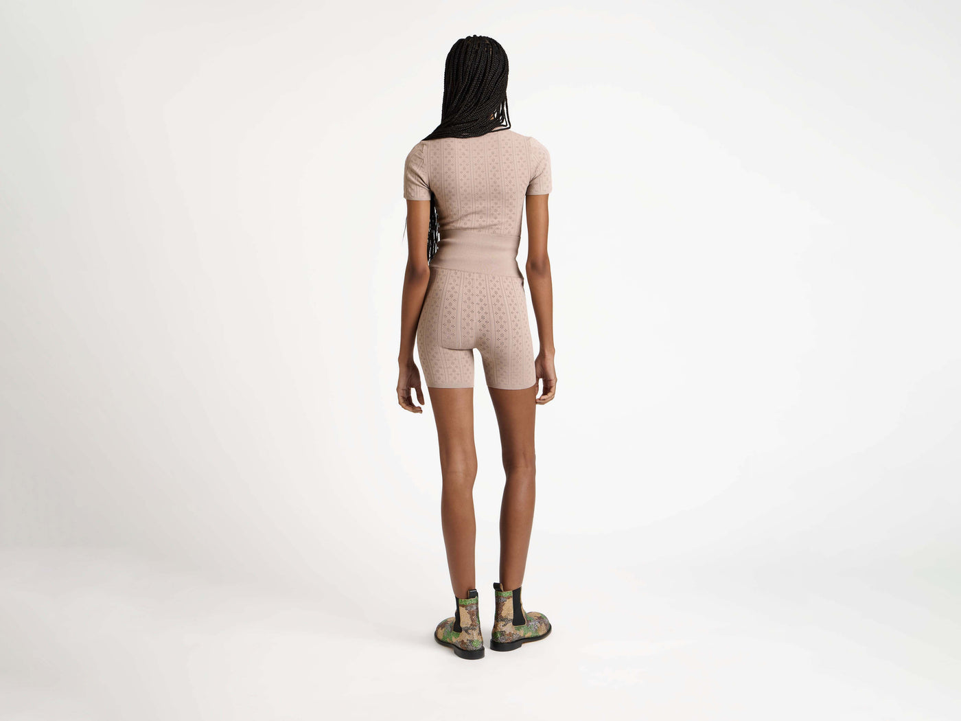 KNITTED POINTELLE FITTED SHORTS IN TAUPE