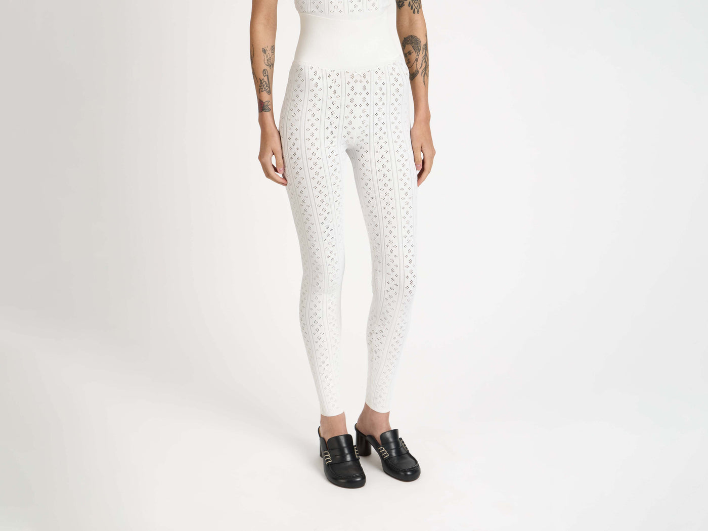 pointelle leggings off white Model Back 3