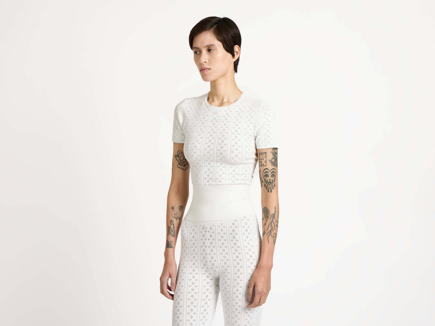 pointelle tee off white Model Detail 2