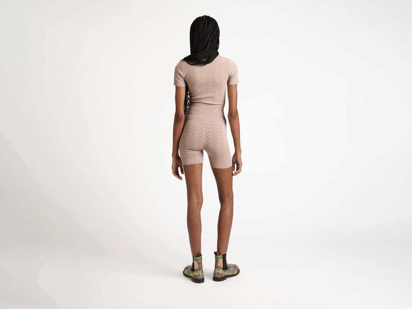 pointelle tee taupe Model Back 2
