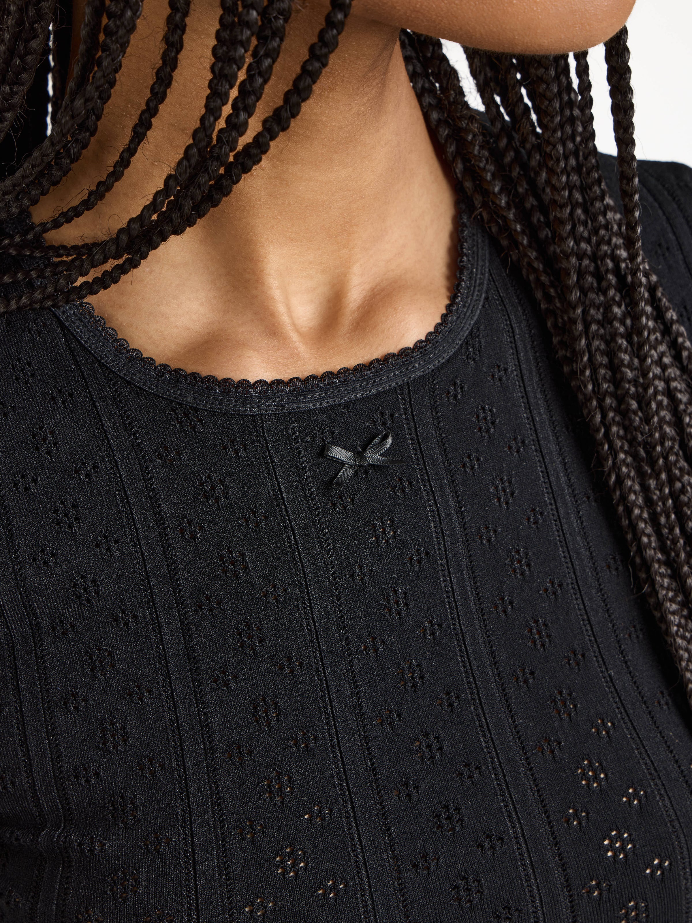 pointelle tee black Model Detail 7