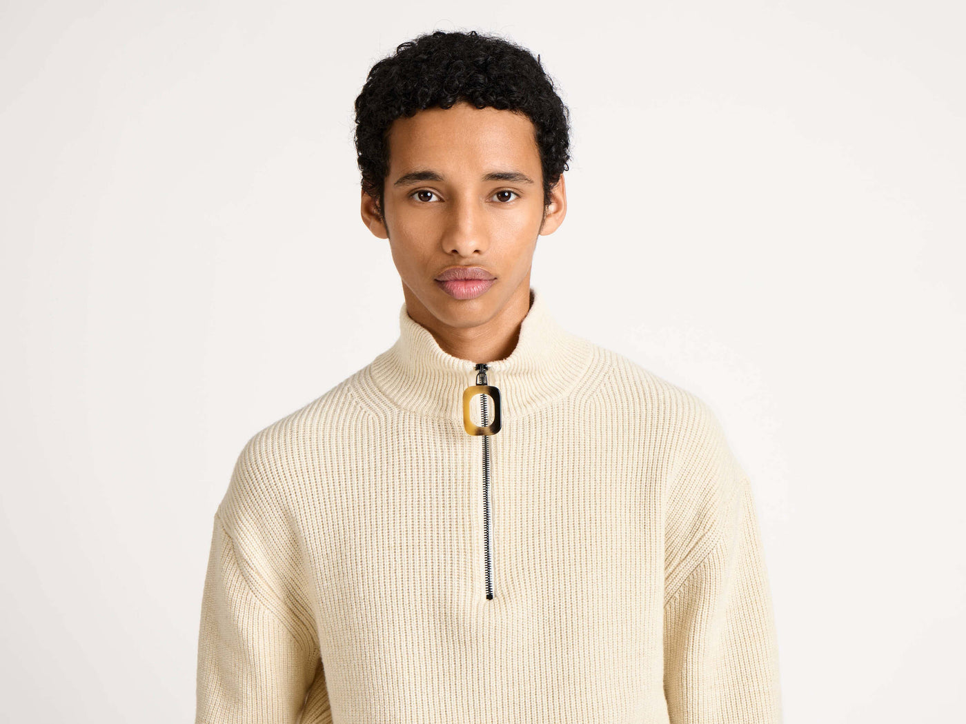 half zip jumper ivory Model Detail 3