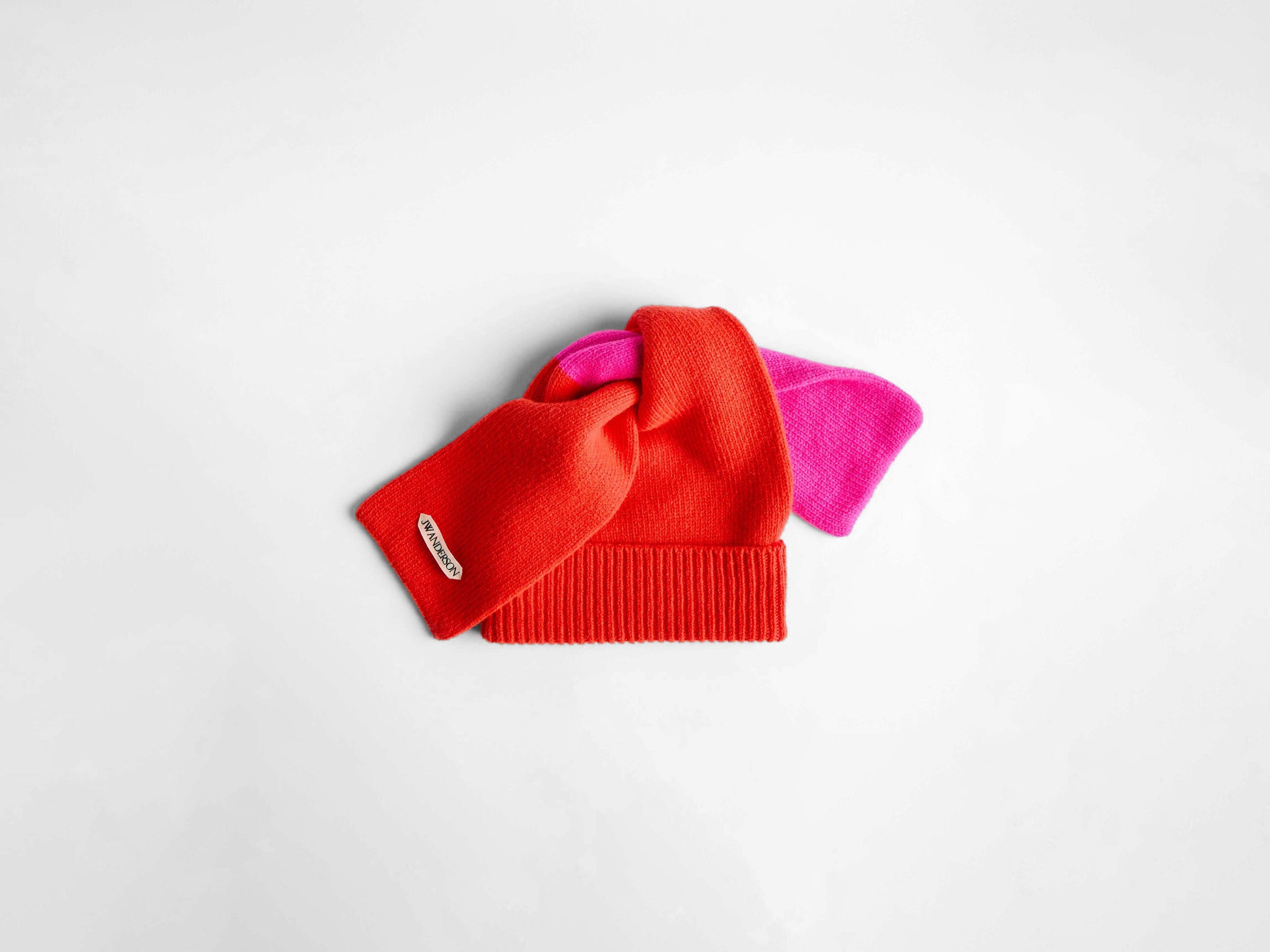 knot beanie neon orange Product Front 9