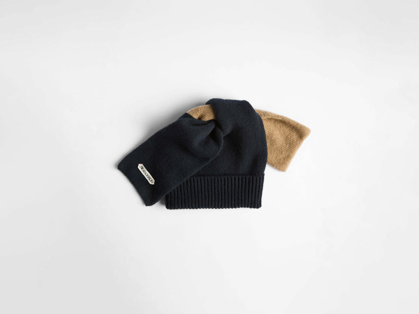 knot beanie navy Product Front 4