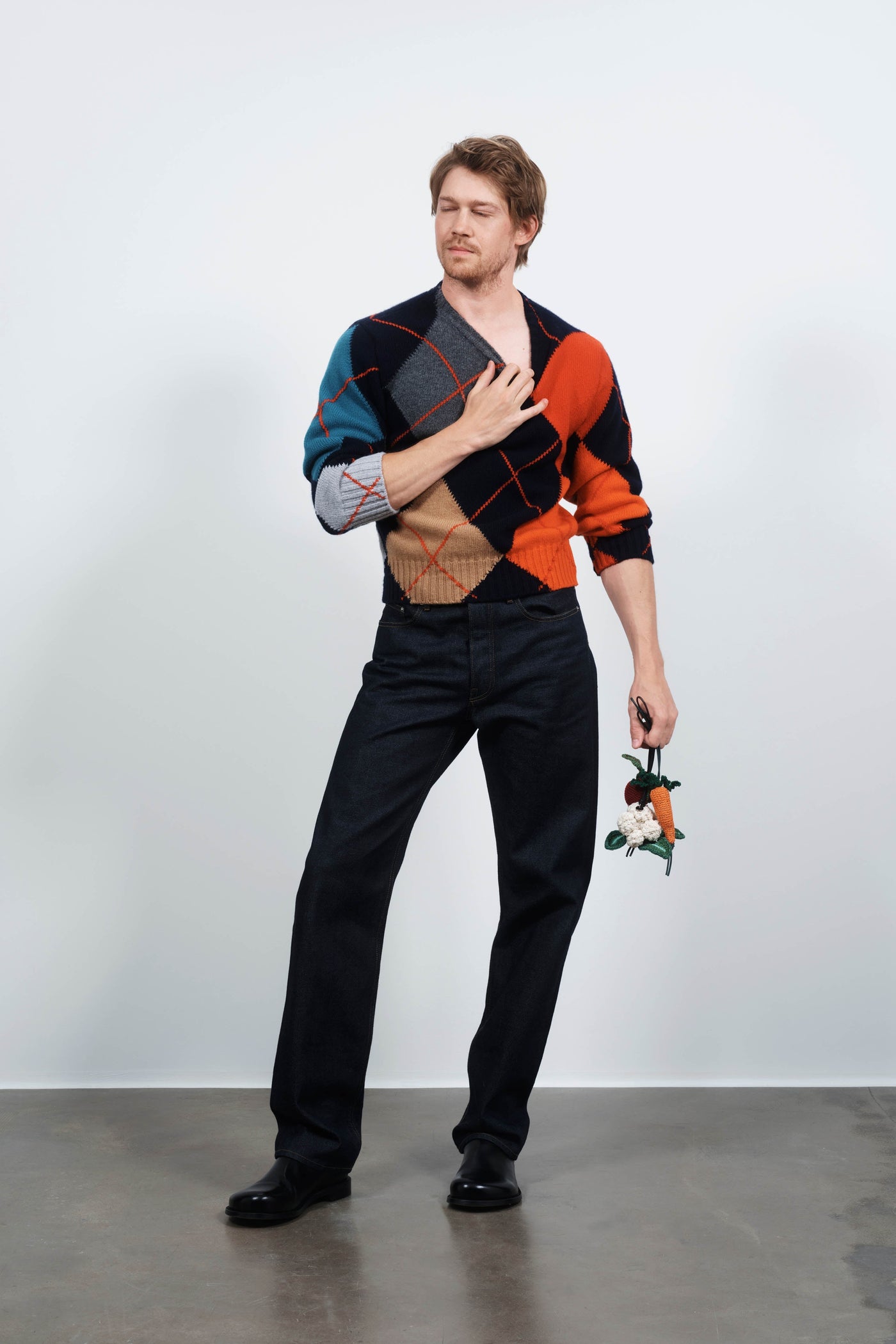 jwa x pringle crew neck jumper navy 1 Creative 2