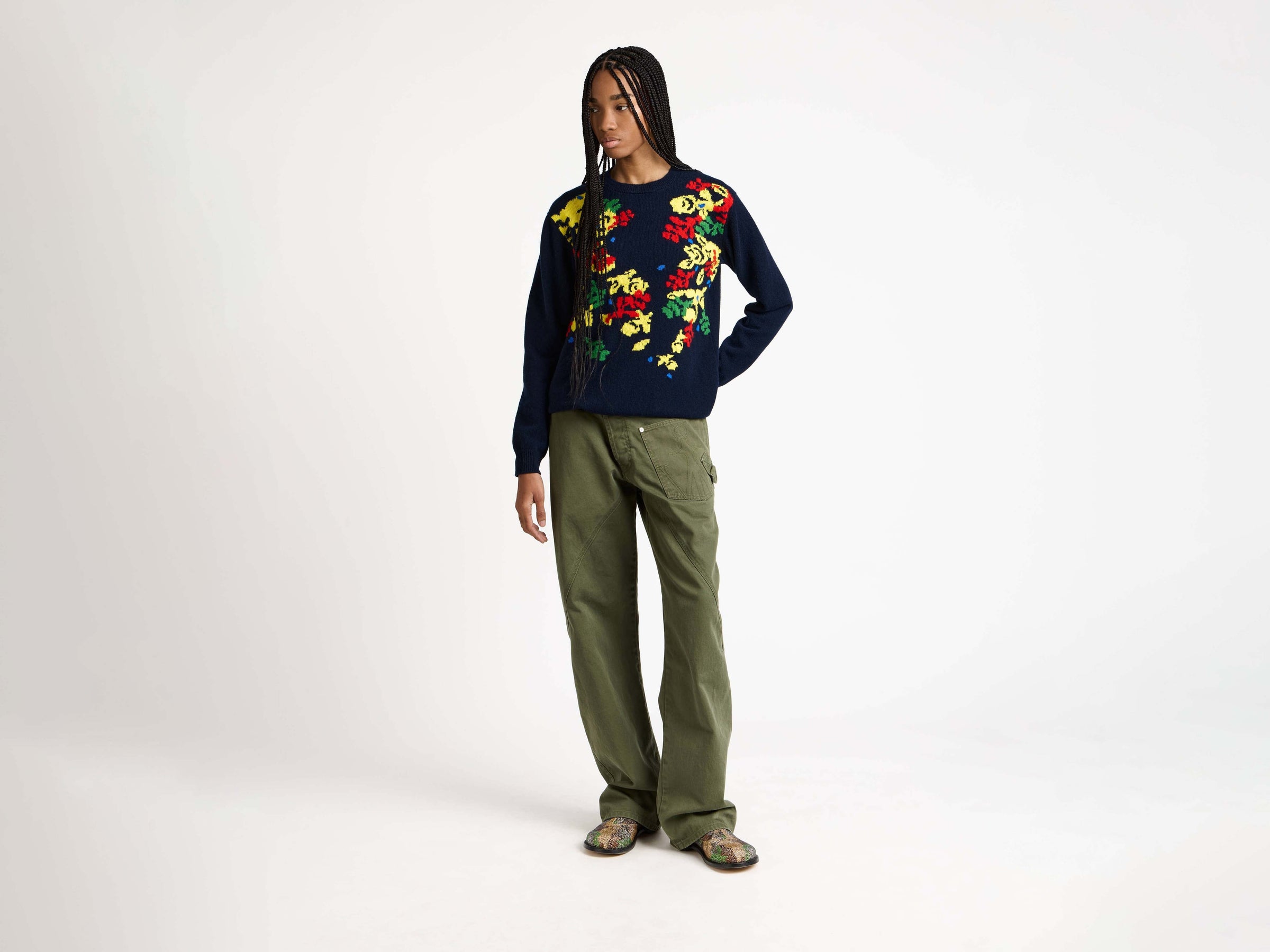 jwa x pringle floral crew navy Model Front 1