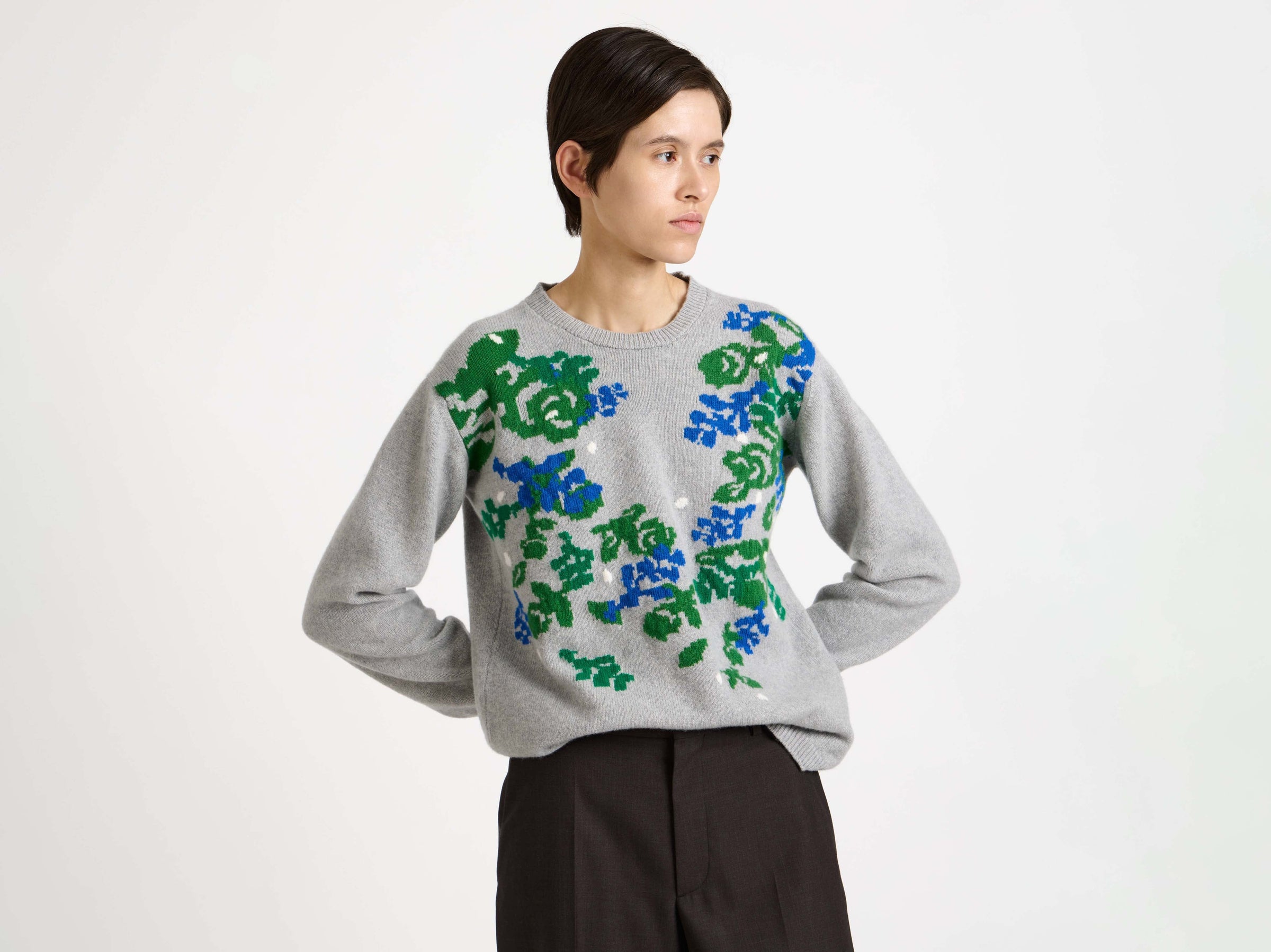 CL_JWA X PRINGLE FLORAL CREW - MID GREY MELANGE_KW1498YN0472