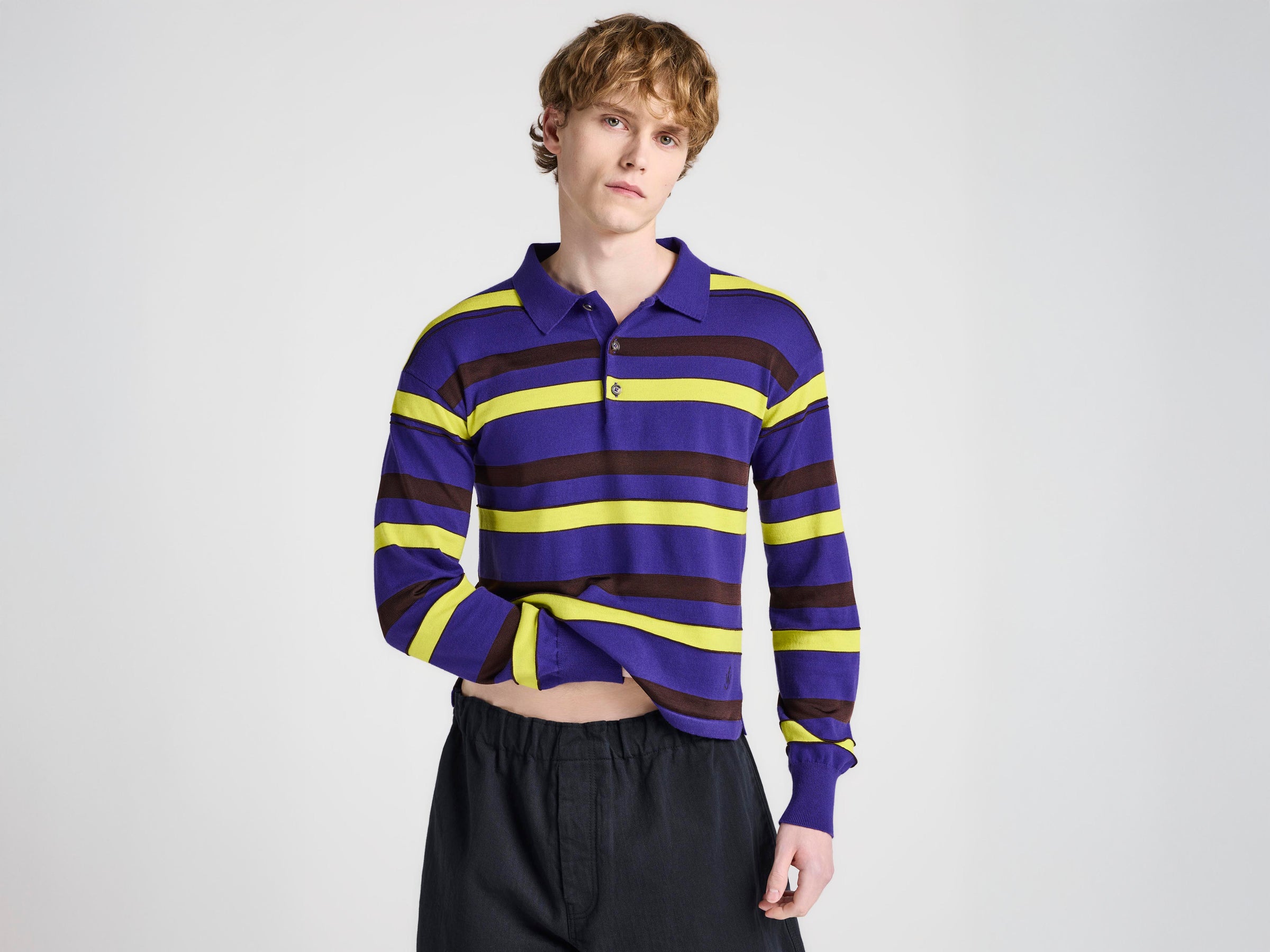 MENS KNITTED STRIPED RUGBY POLO TOP IN ULTRAVIOLET