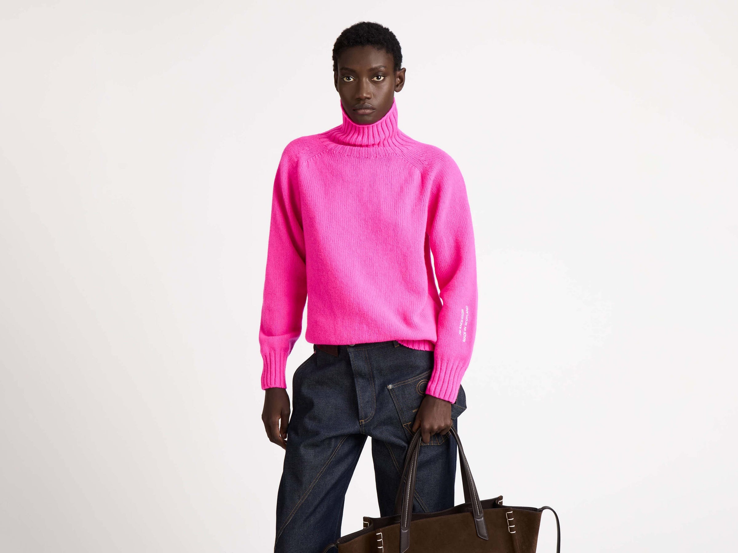 TURTLENECK JUMPER IN NEON PINK
