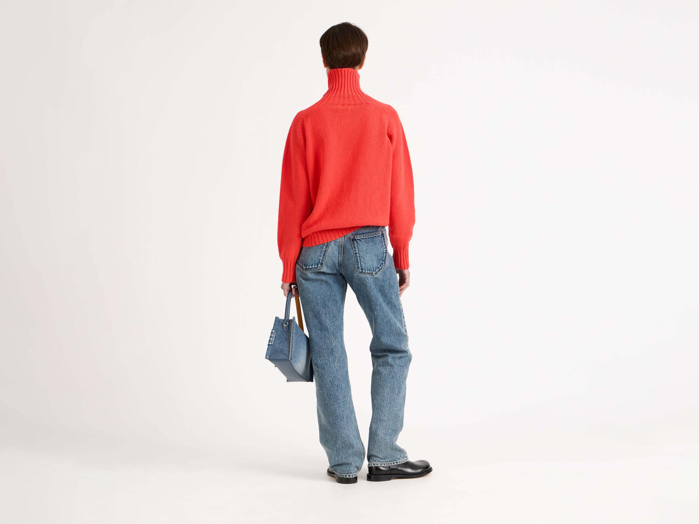 TURTLENECK JUMPER IN NEON ORANGE