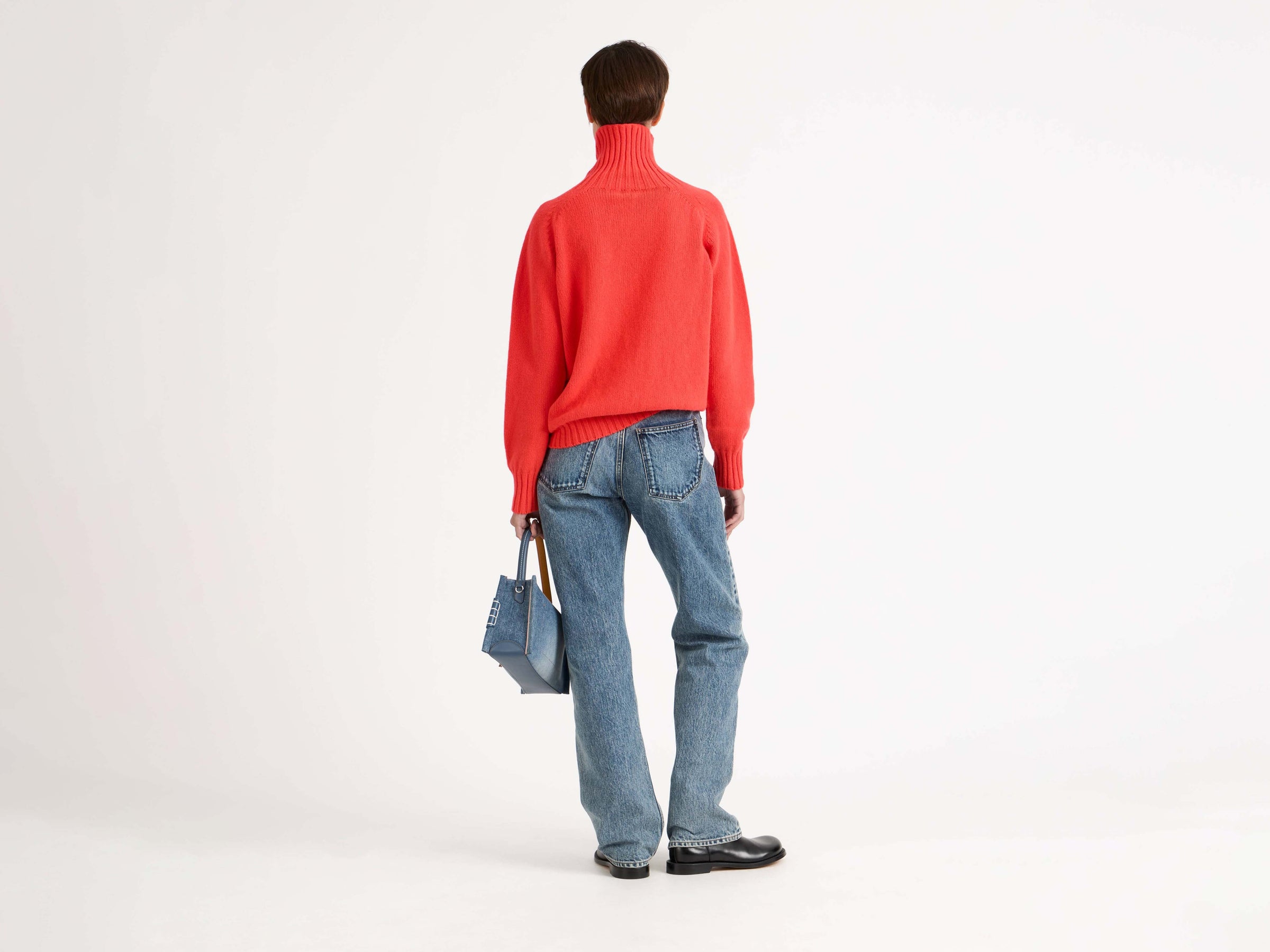 TURTLENECK JUMPER IN NEON ORANGE