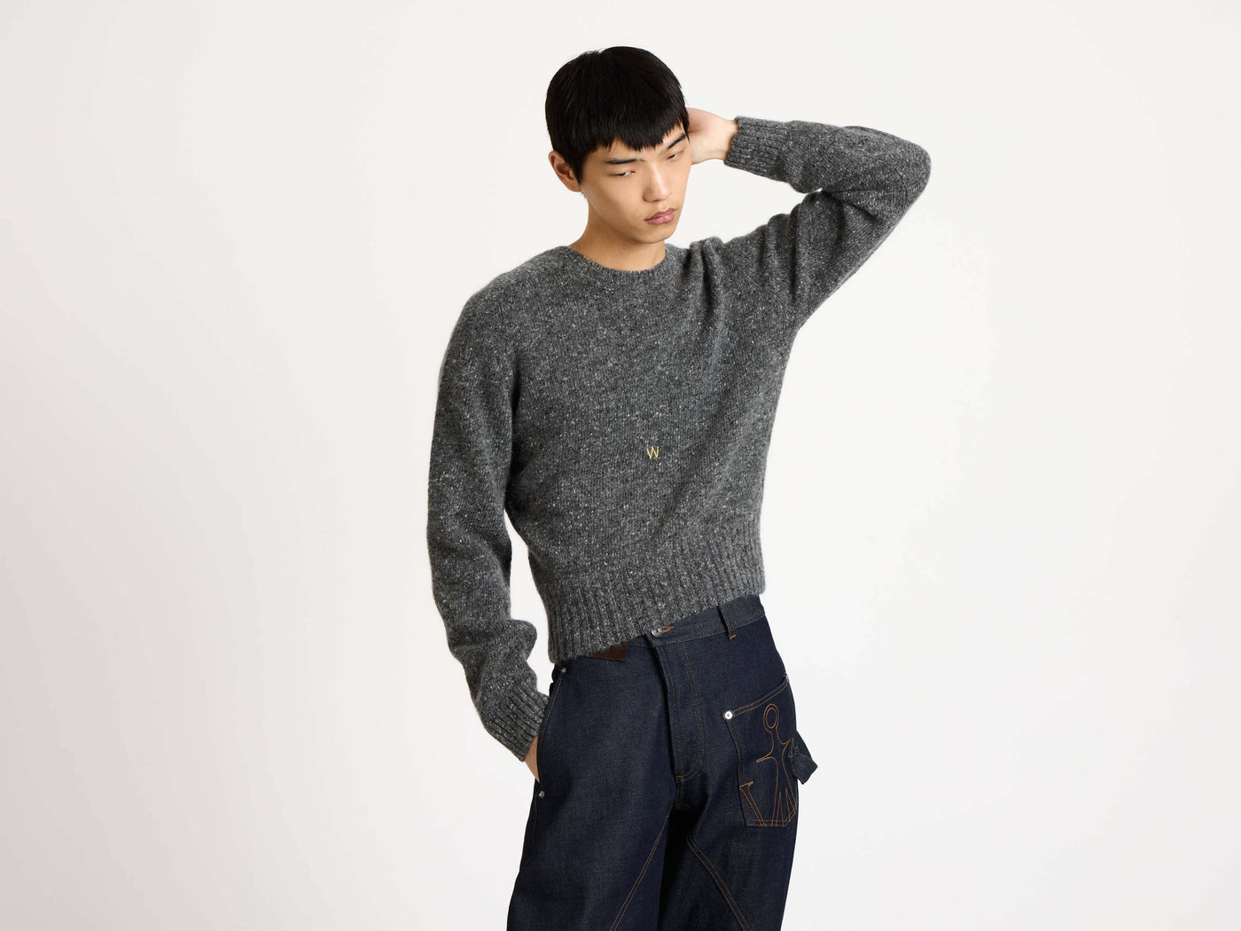 SLEEVE EMBROIDERED CREW NECK JUMPER IN CHARCOAL MELANGE