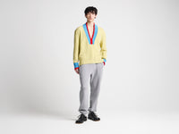 MENS CONTRAST TRIM JUMPER IN MAIZE