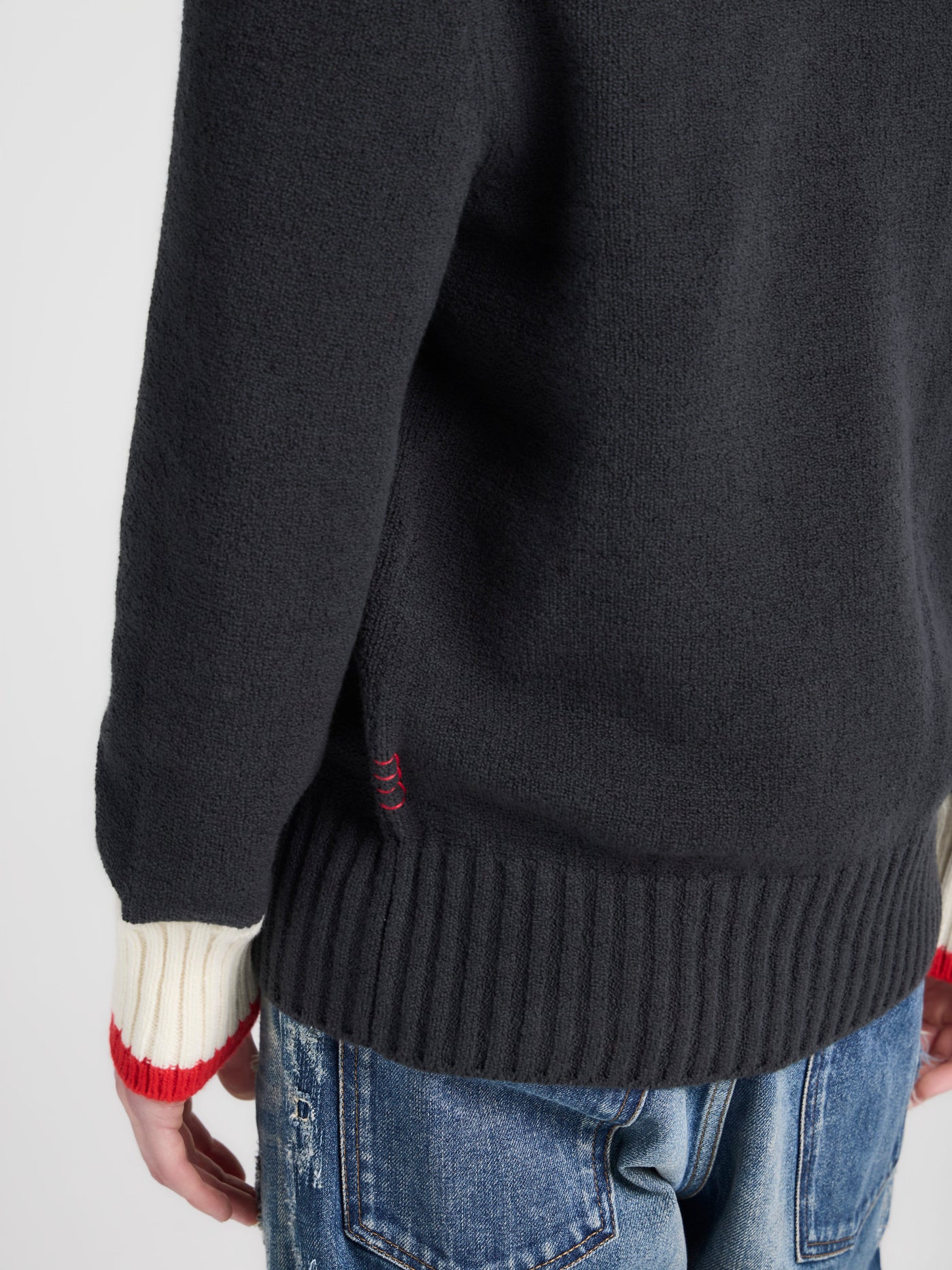 MENS CONTRAST TRIM JUMPER IN BLACK
