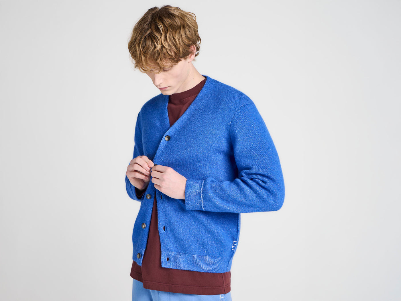 MENS KNITTED MOHAIR CARDIGAN IN COBALT