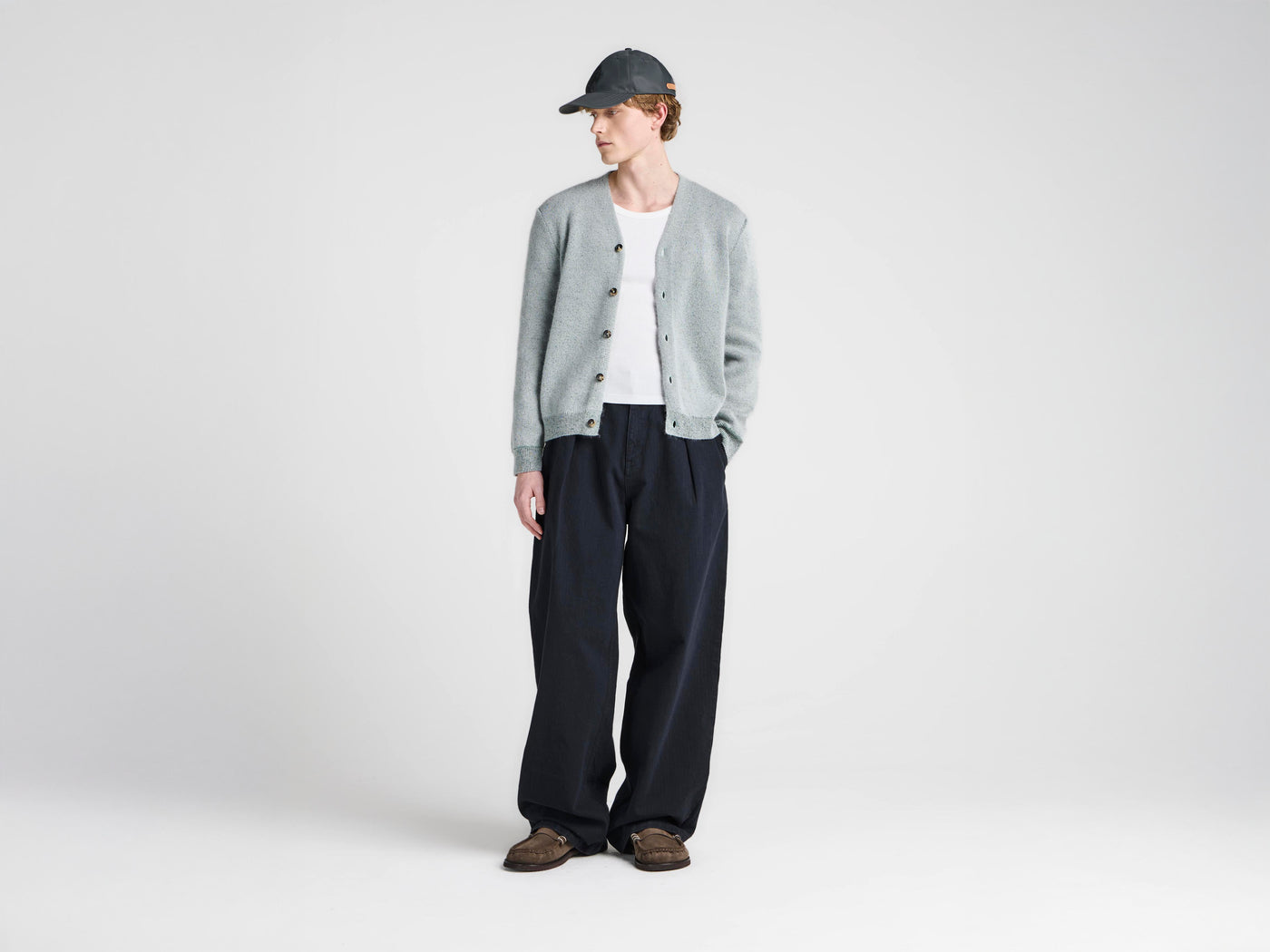 MENS KNITTED MOHAIR CARDIGAN IN LIGHT GREY