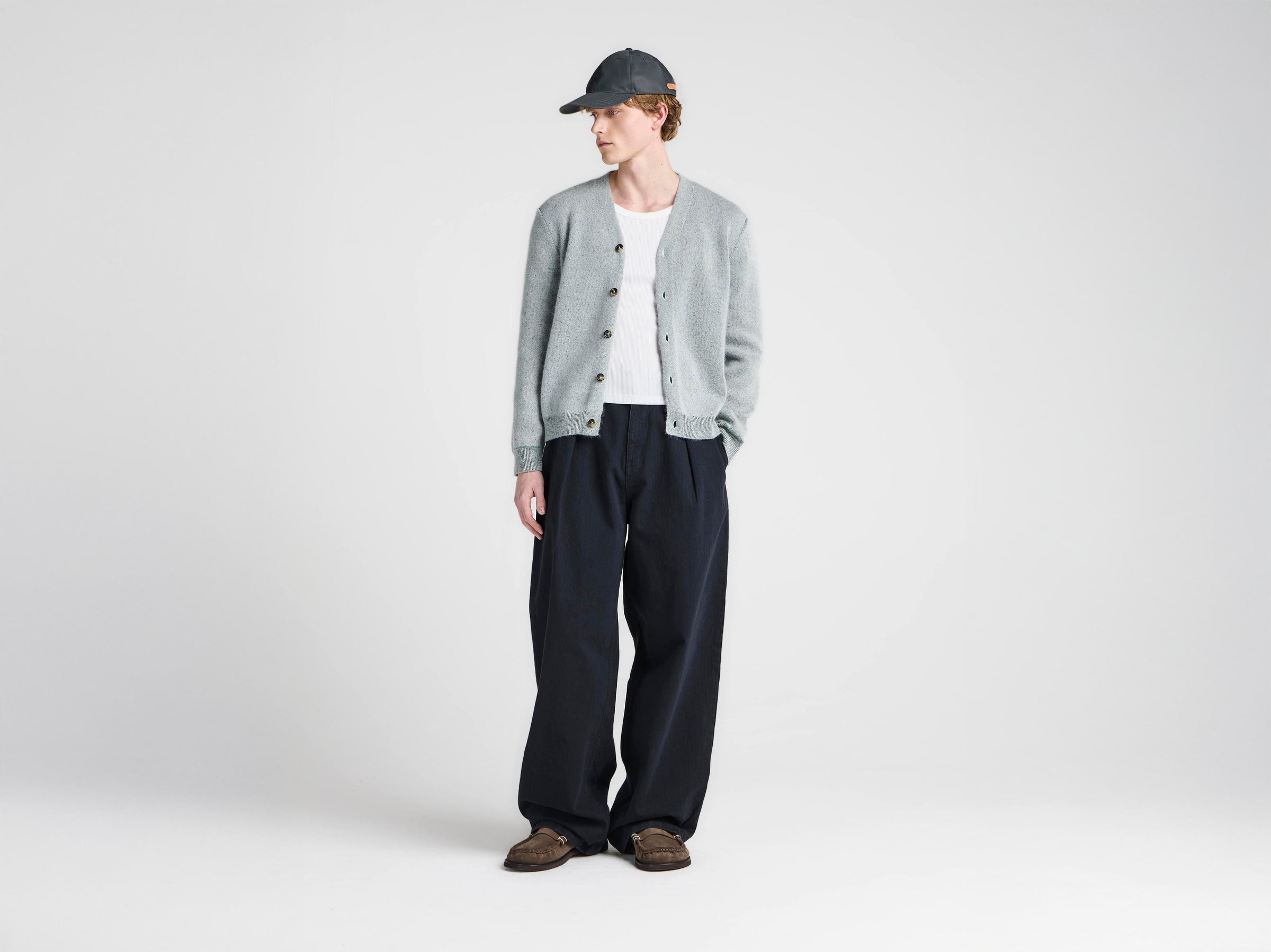MENS KNITTED MOHAIR CARDIGAN IN LIGHT GREY