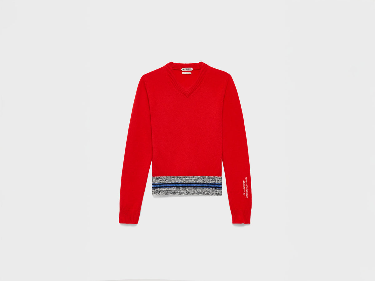 WOMENS CONTRAST TRIM V-NECK JUMPER IN RED