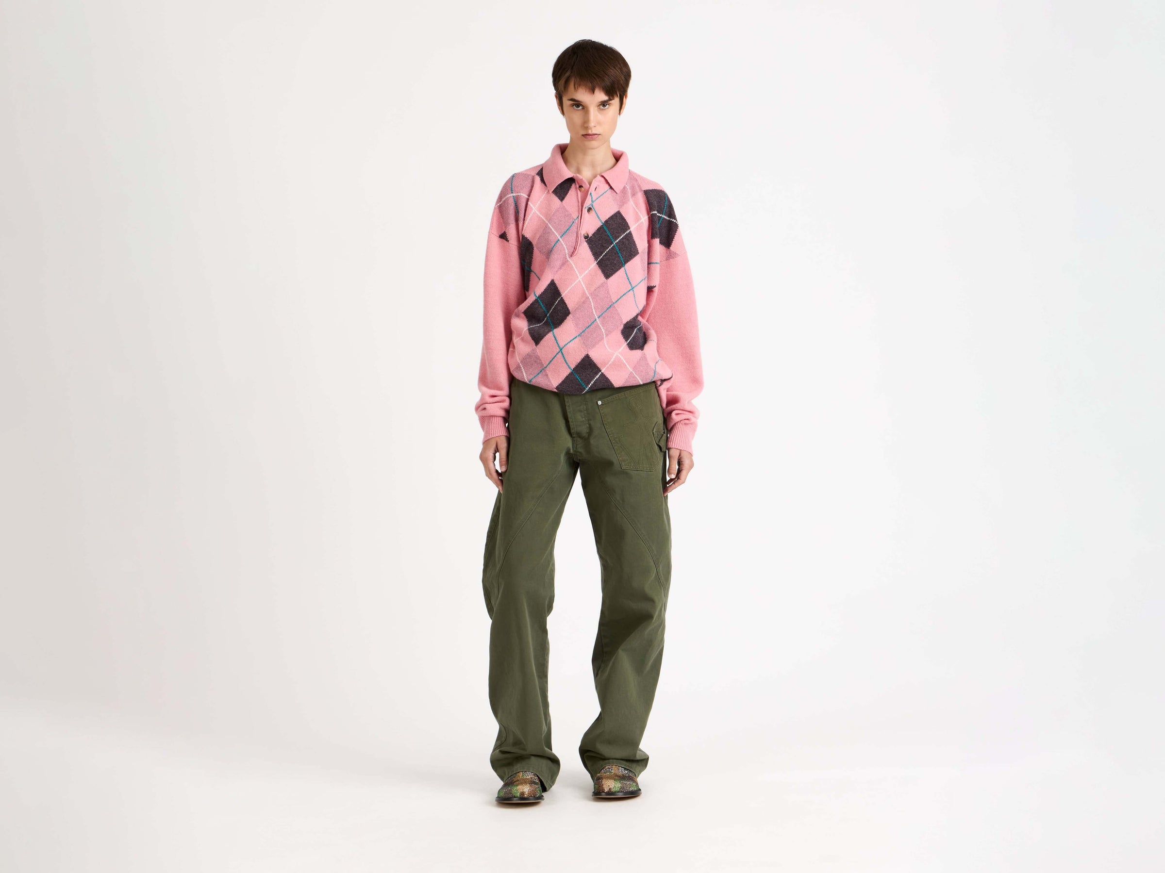 jwa x pringle polo bubblegum 1 Model Front 5