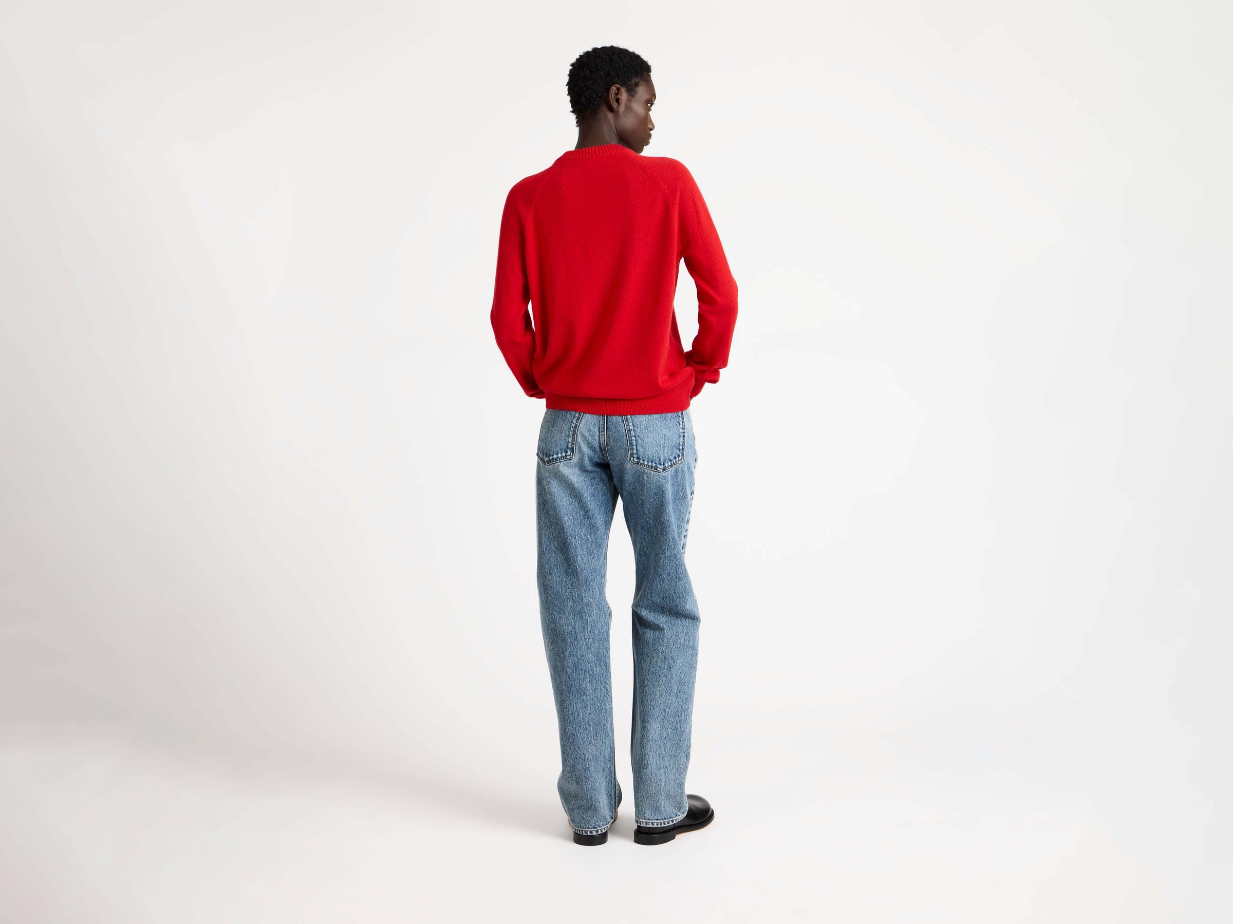 raglan jumper red 1 Model Back 2