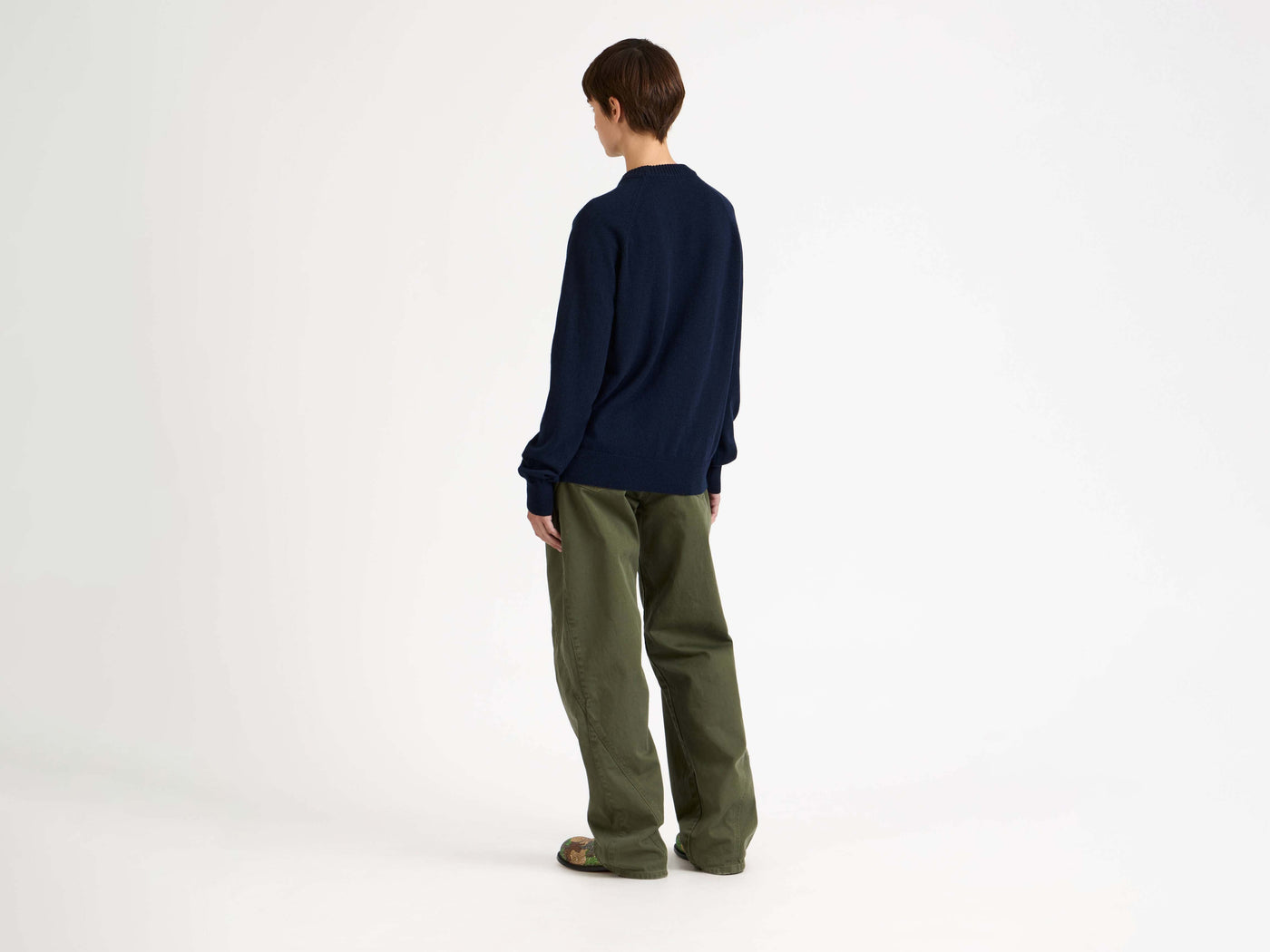 WOMENS RAGLAN JUMPER IN NAVY