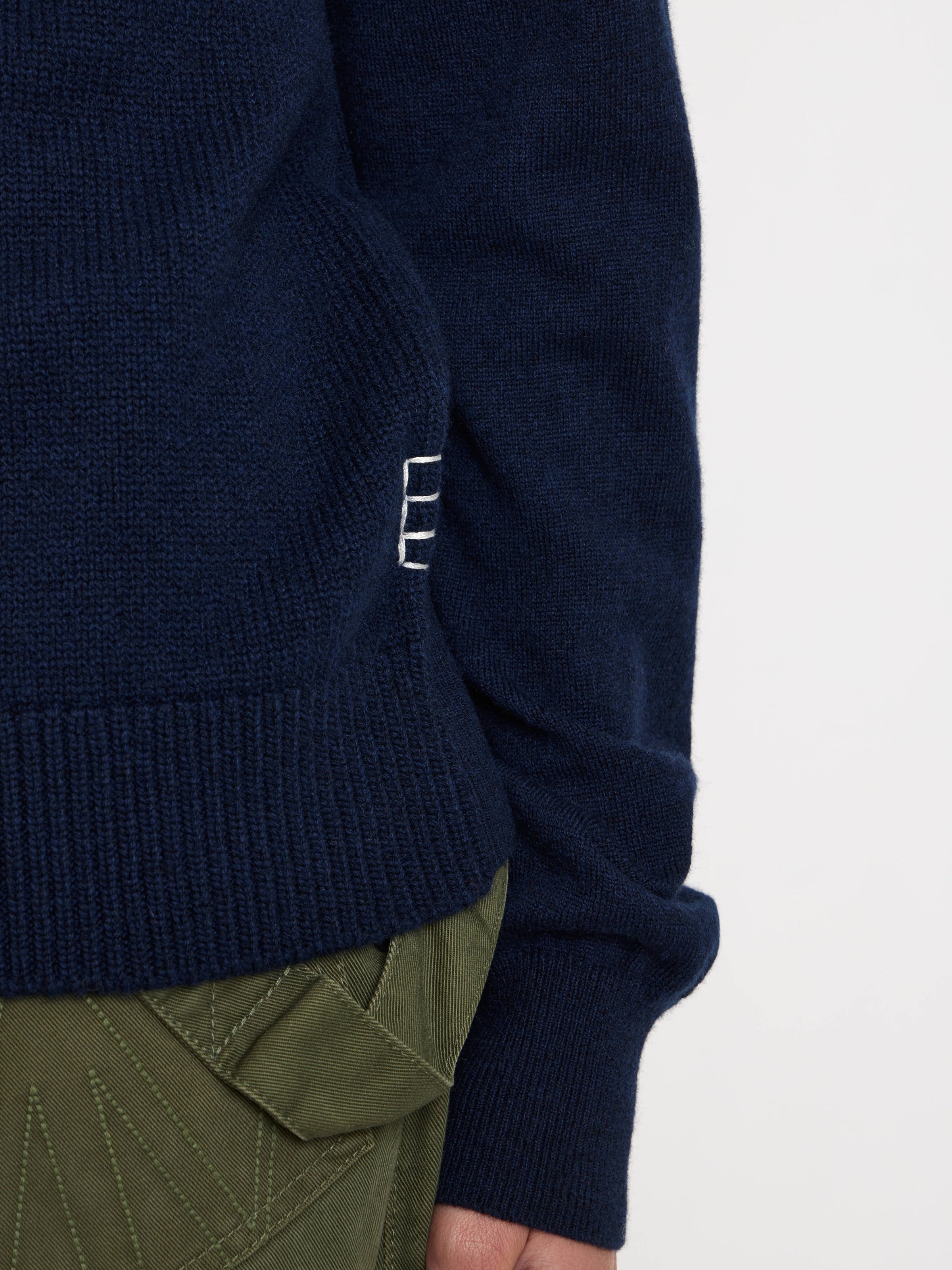 raglan jumper navy 1 Model Detail 5