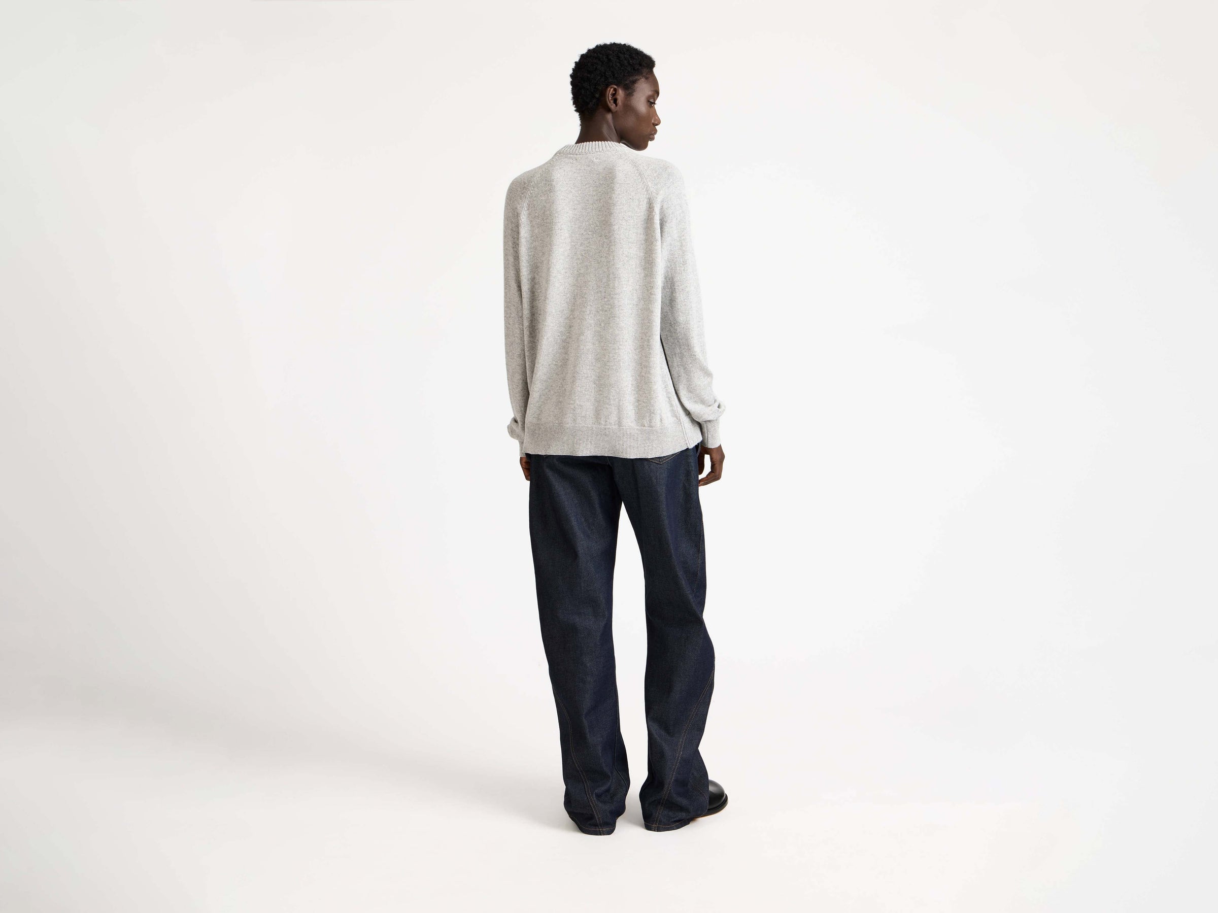 raglan jumper mid grey melange 1 Model Back 3