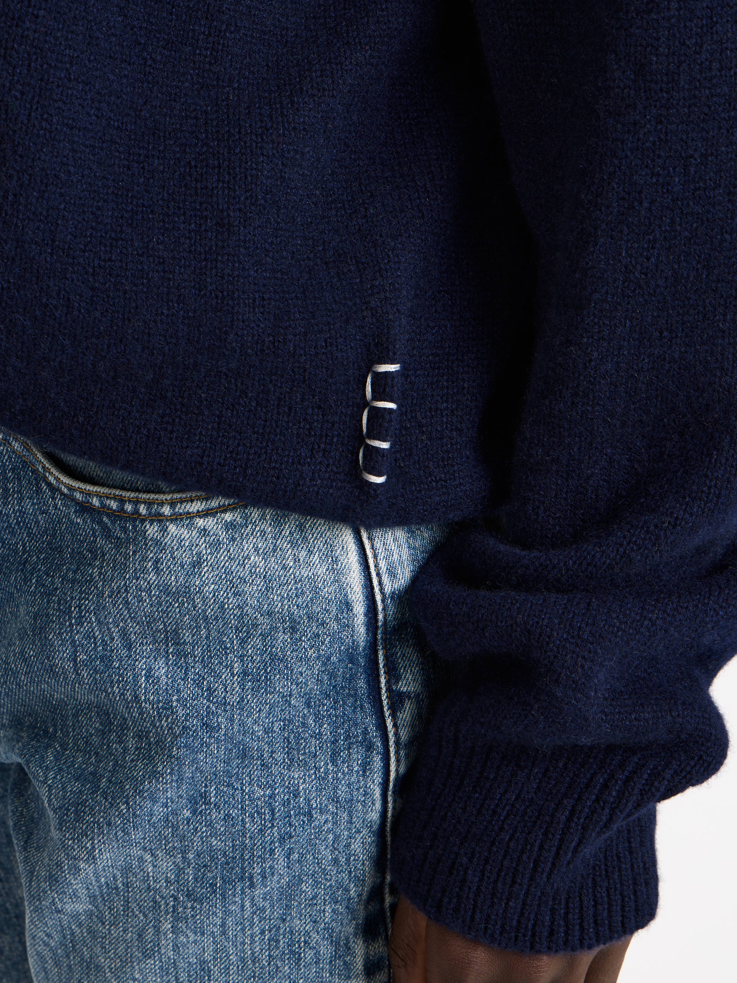 v neck jumper navy 1 Model Detail 5