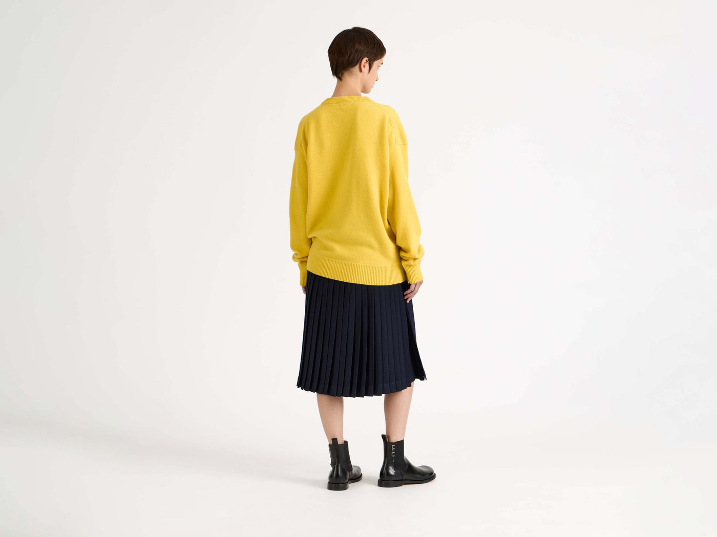 anonymous faggots jumper bright yellow Model Back 4