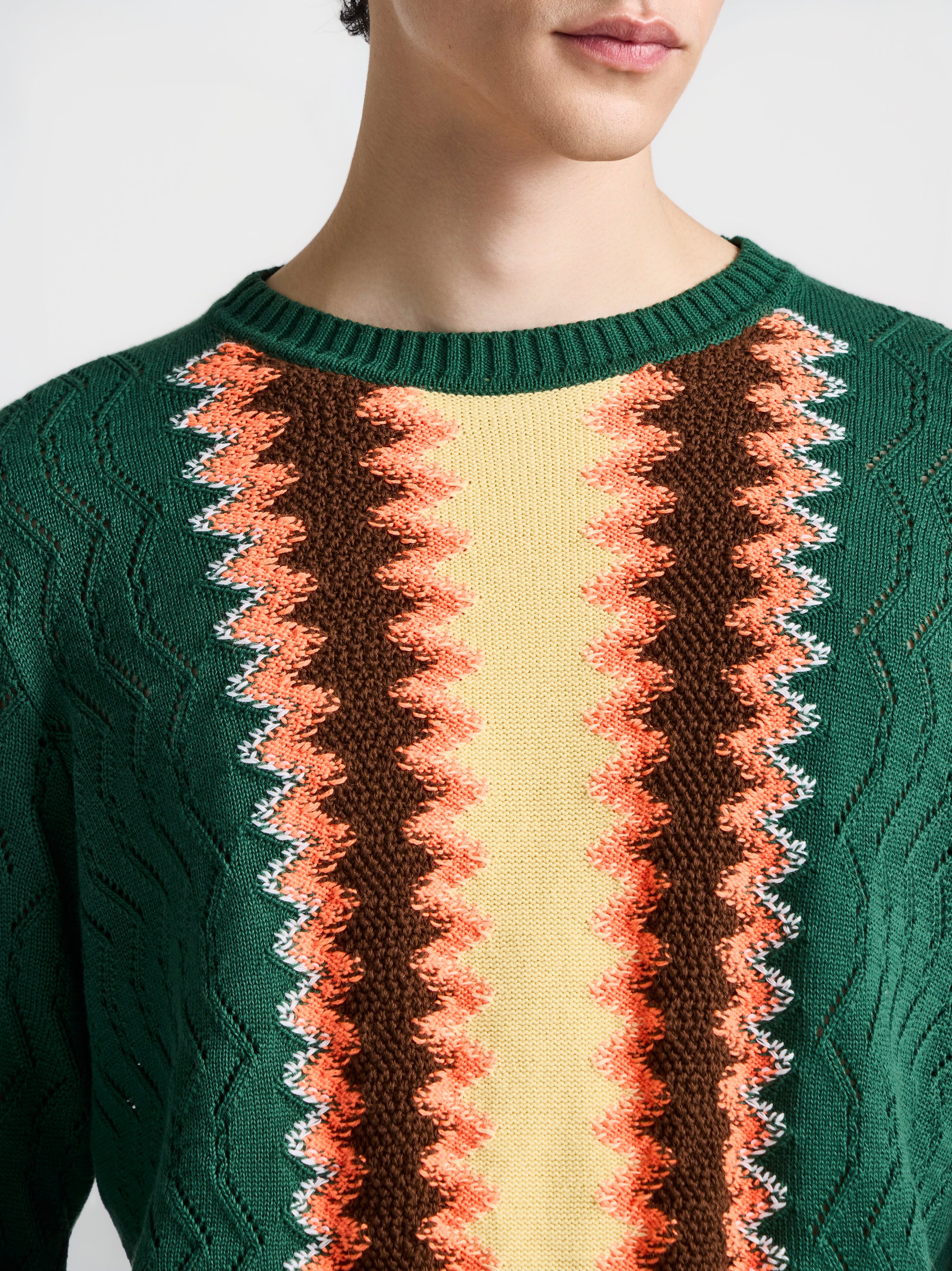 MENS CHEVERON JUMPER IN PINE