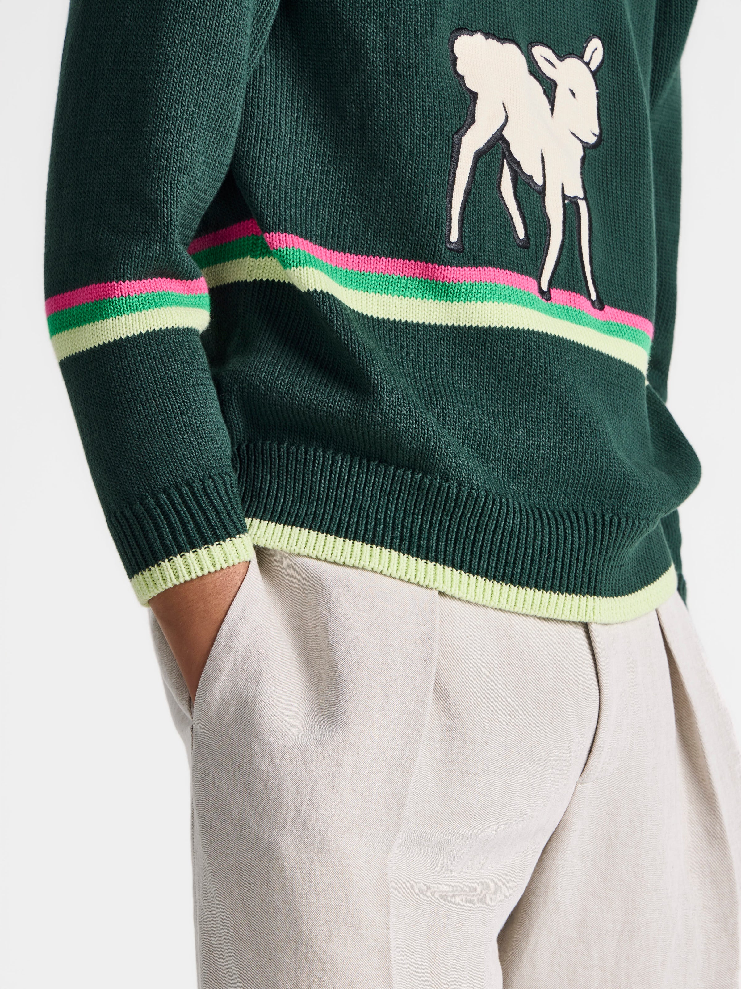 MENS SHEEP JUMPER IN DARK GREEN