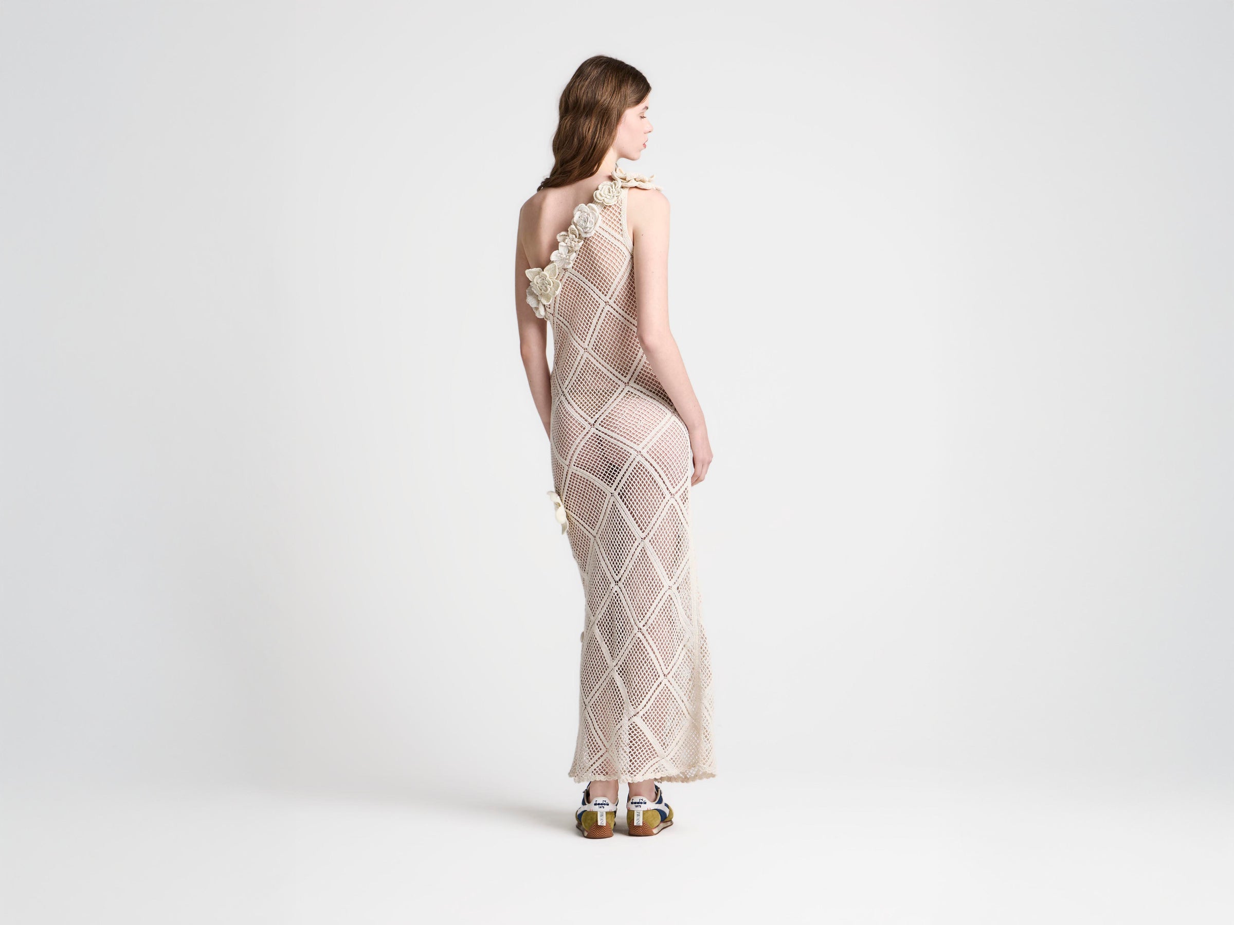 WOMENS FLORAL CROCHET DRESS IN LIMESTONE