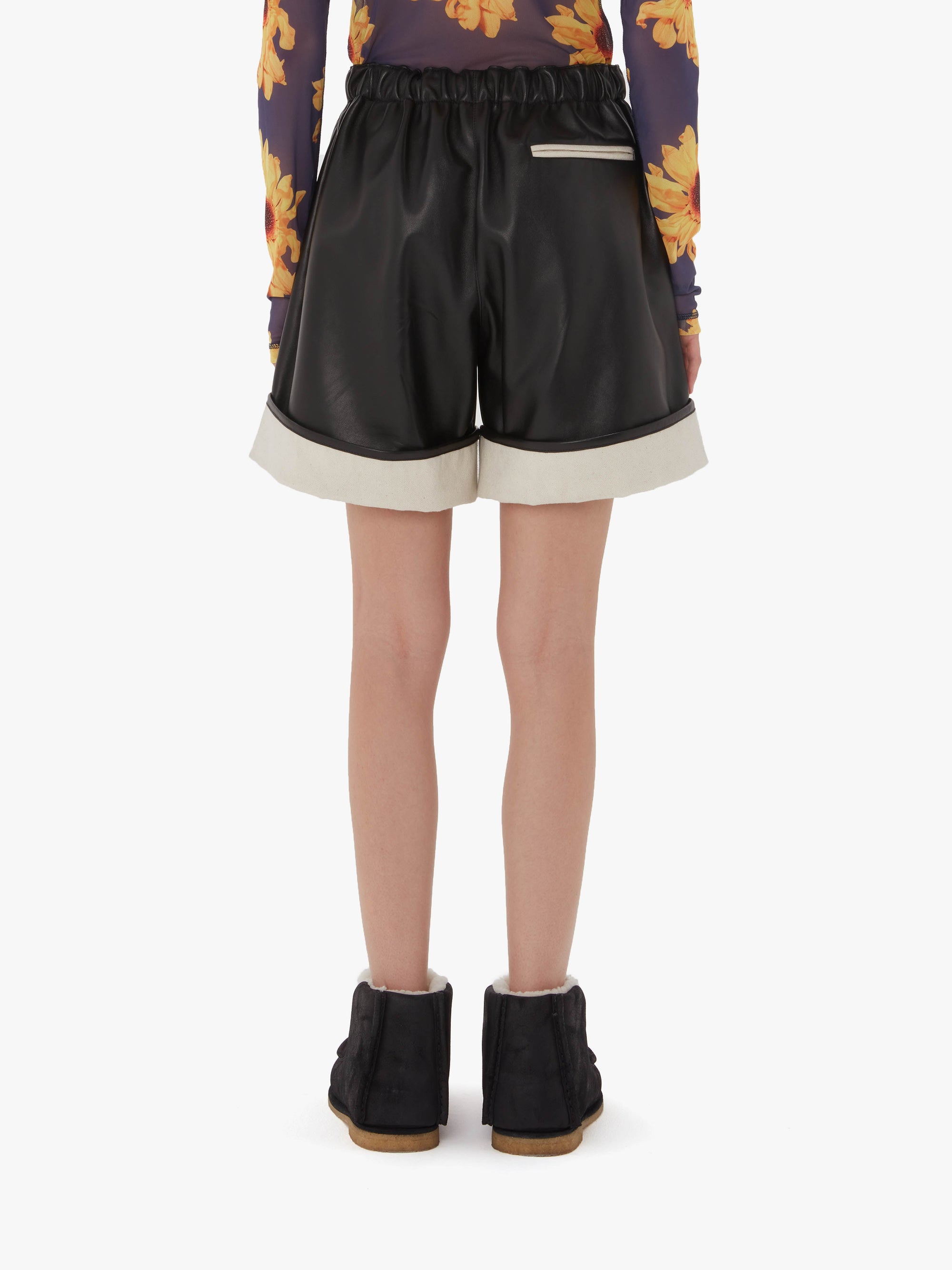 CONTRAST LEATHER HEM SHORTS