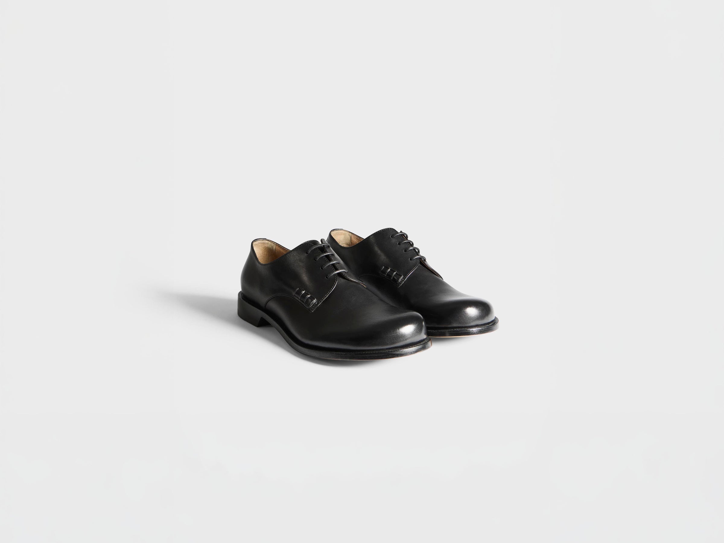 MENS LOAFER DERBY SHOE IN BLACK