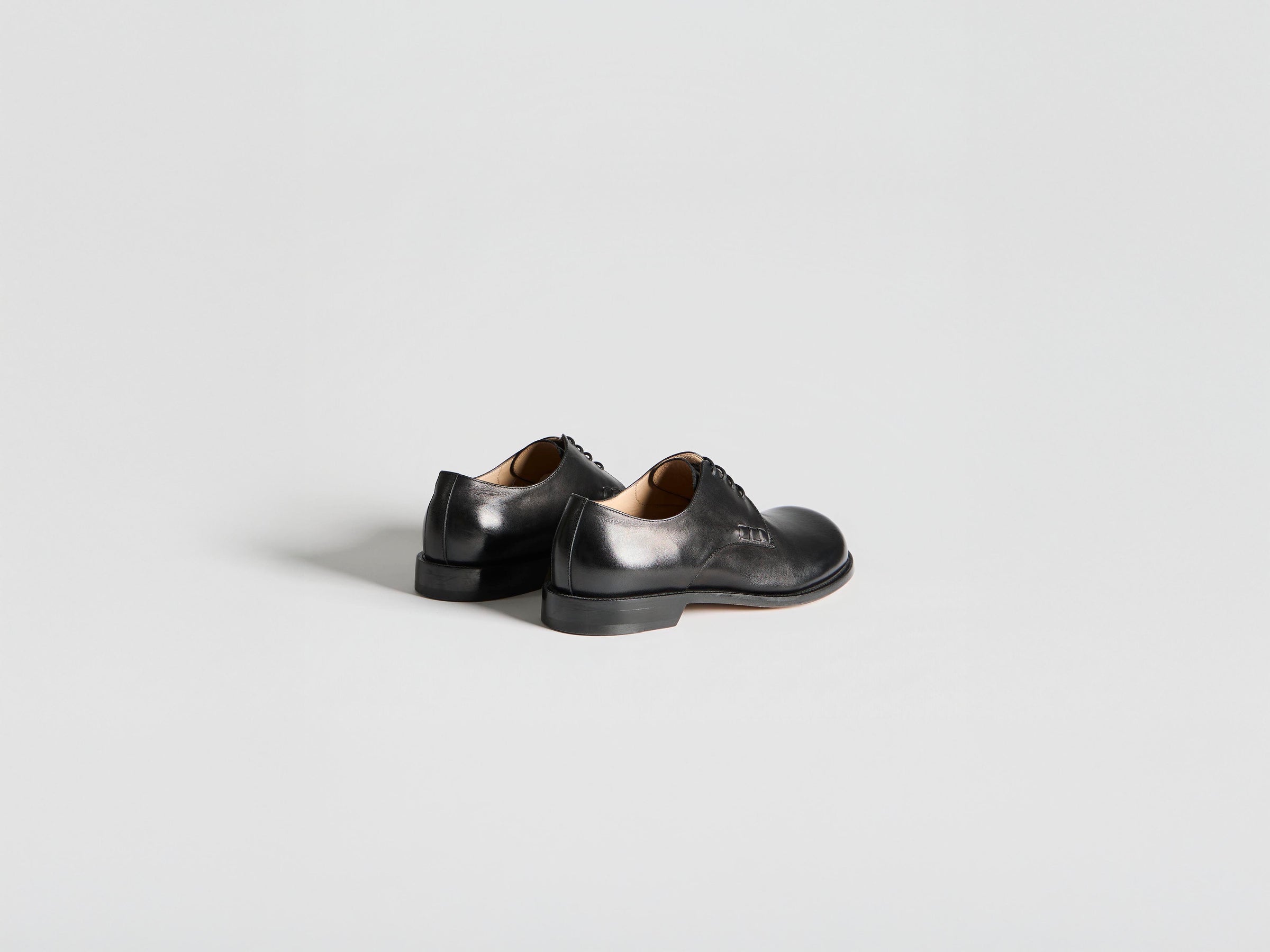 MENS LOAFER DERBY SHOE IN BLACK