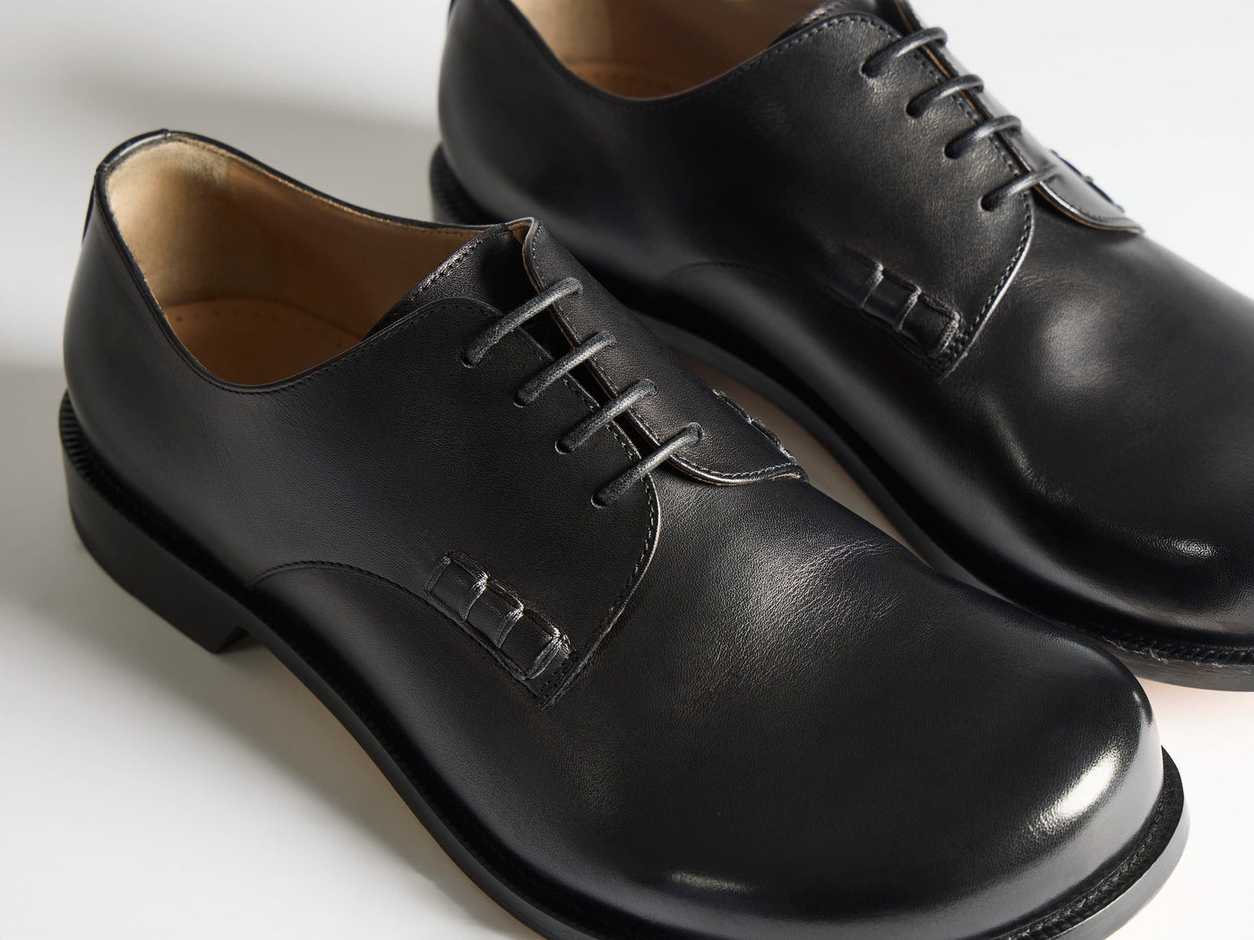 MENS LOAFER DERBY SHOE IN BLACK