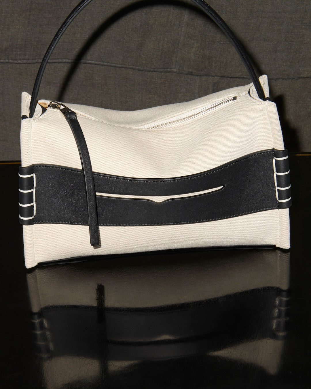 LOAFER BAG IN NATURAL CANVAS & BLACK LEATHER