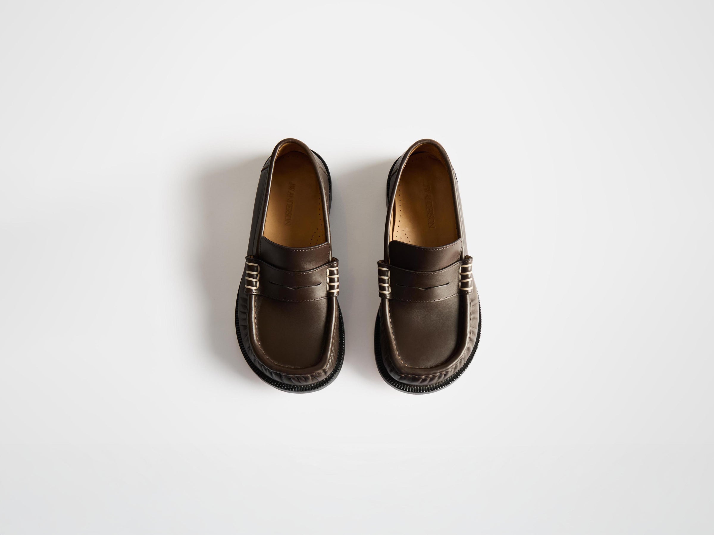 WOMENS LOAFER MOCCASIN IN CHOCOLATE BROWN