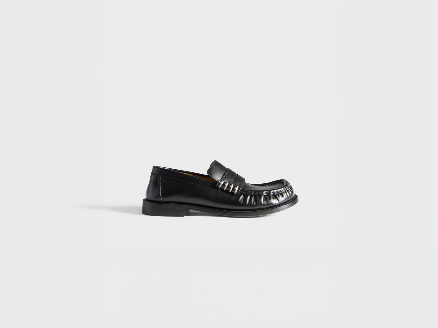 WOMENS LOAFER MOCCASIN IN BLACK