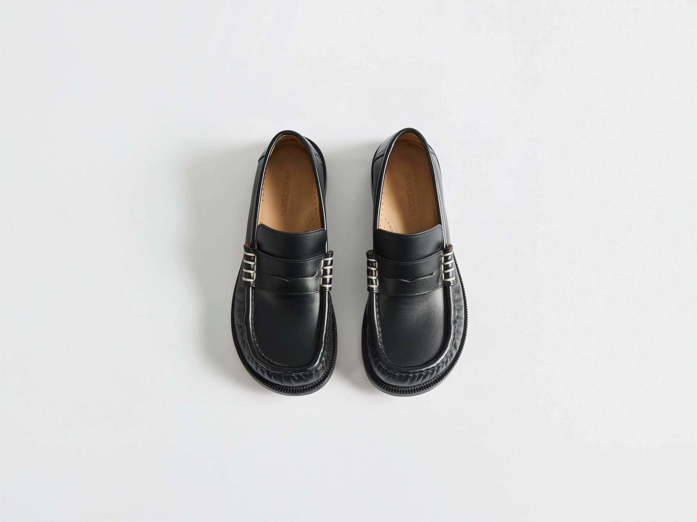 WOMENS LOAFER MOCCASIN IN BLACK