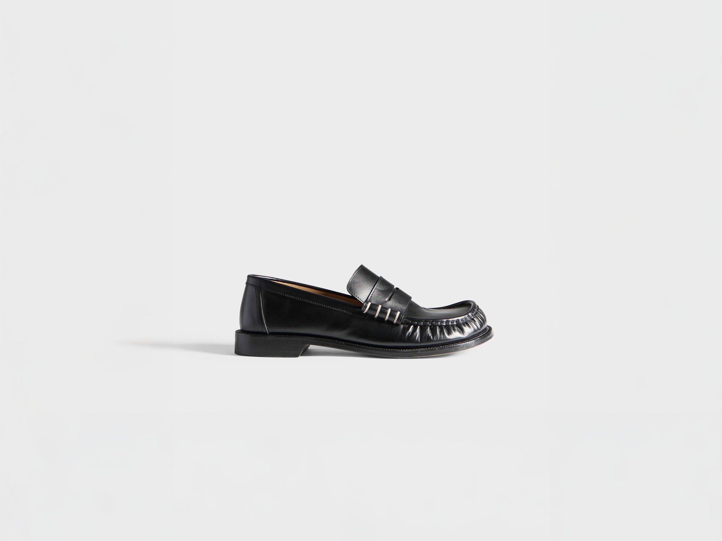 MENS LOAFER MOCCASINS IN BLACK