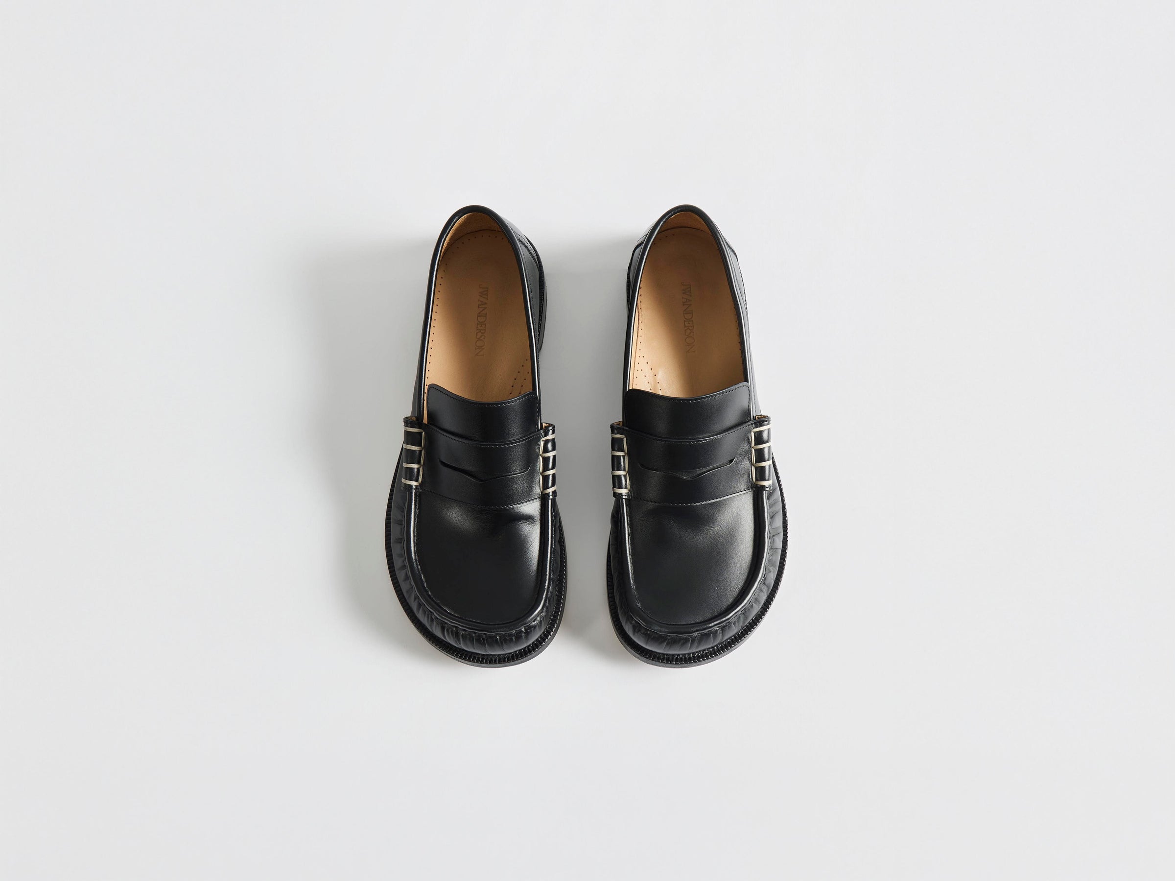 MENS LOAFER MOCCASINS IN BLACK