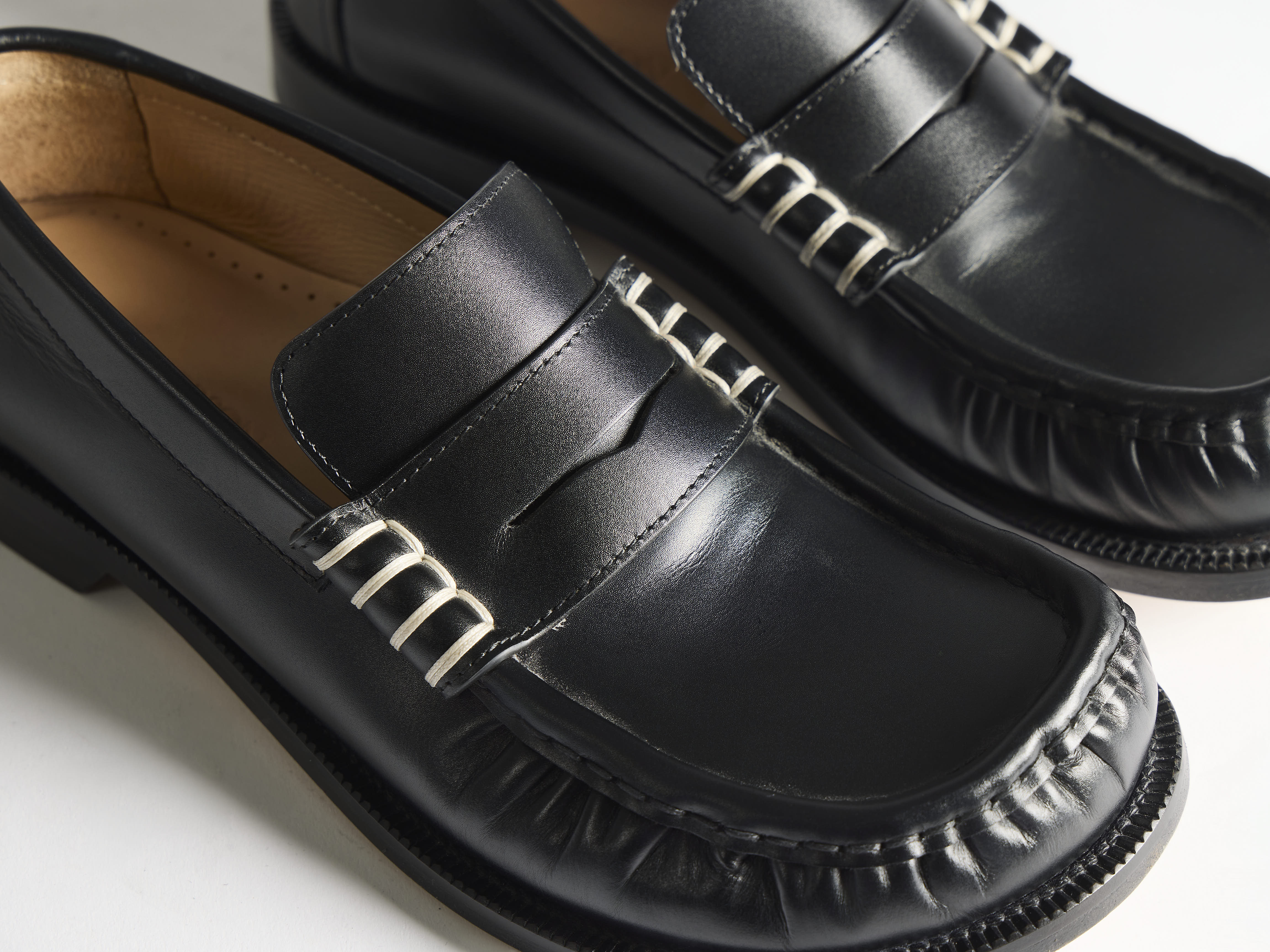 MENS LOAFER MOCCASINS IN BLACK in BLACK MO0002LA039199939 | JW